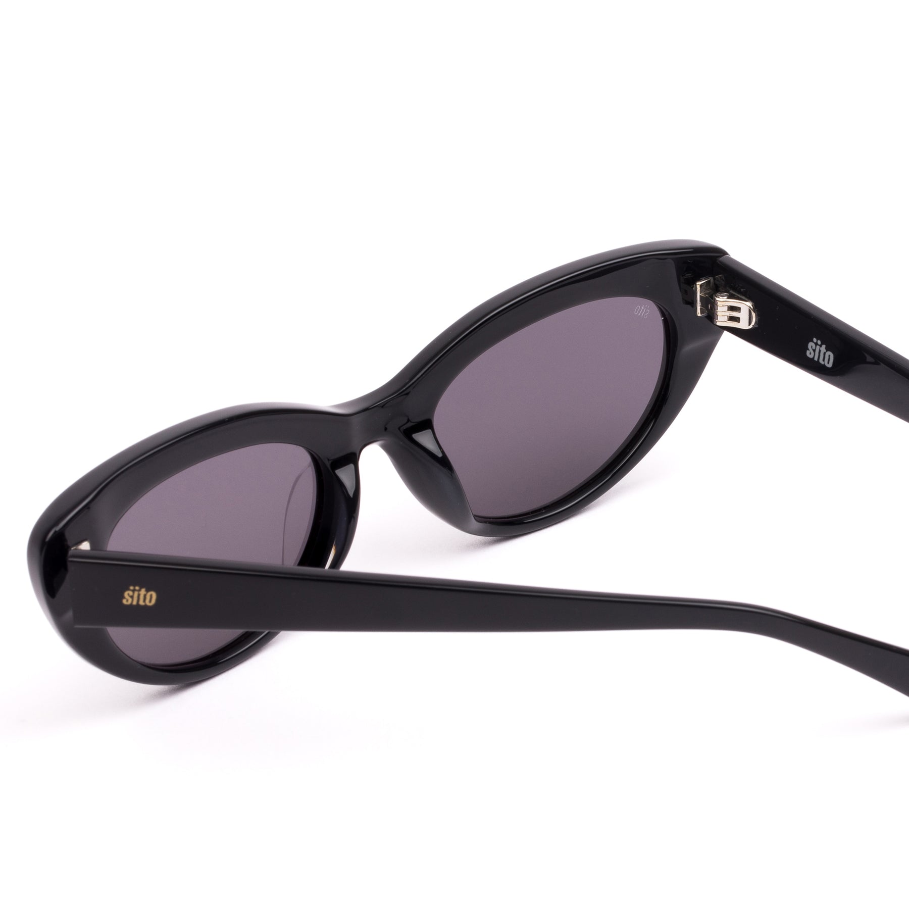 Sito Siena Sunglasses Black SmokeyGrey
