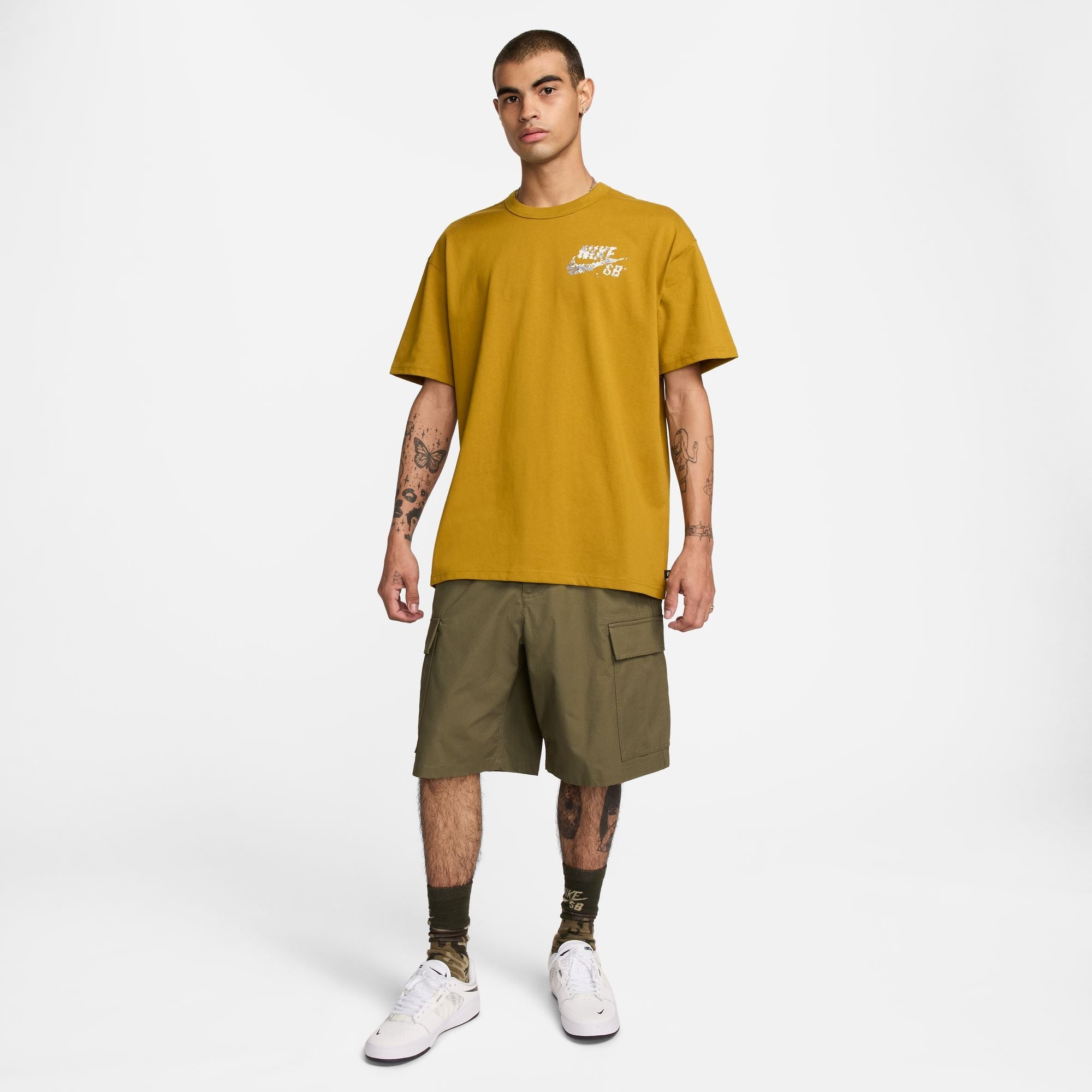 Nike SB Yuto Max90 SS Tee 716 L