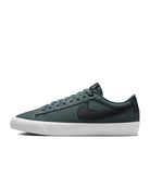 Nike SB Zoom Blazer Low Pro GT 300-VintageGreen/Black 11