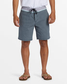 Quiksilver Street Trunk Utility Short KZM0 38