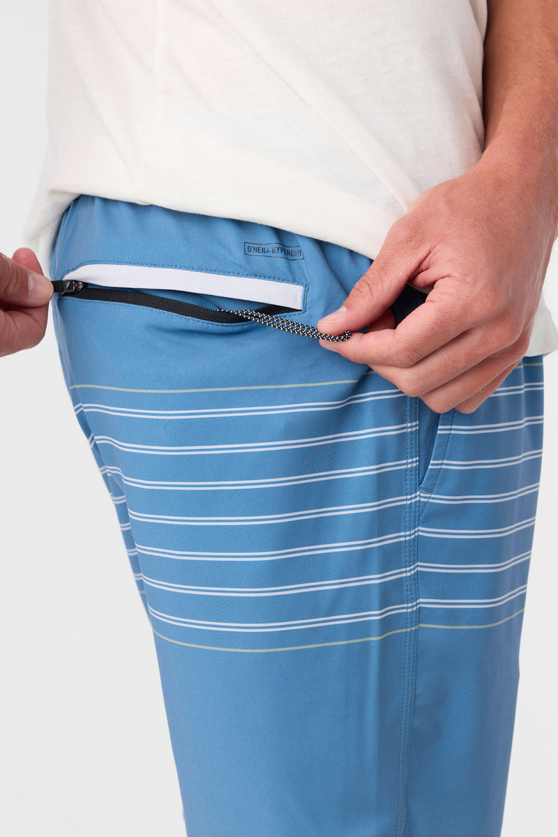 O'Neill Perform Light Lined 17in Elastic Short CPBL XL