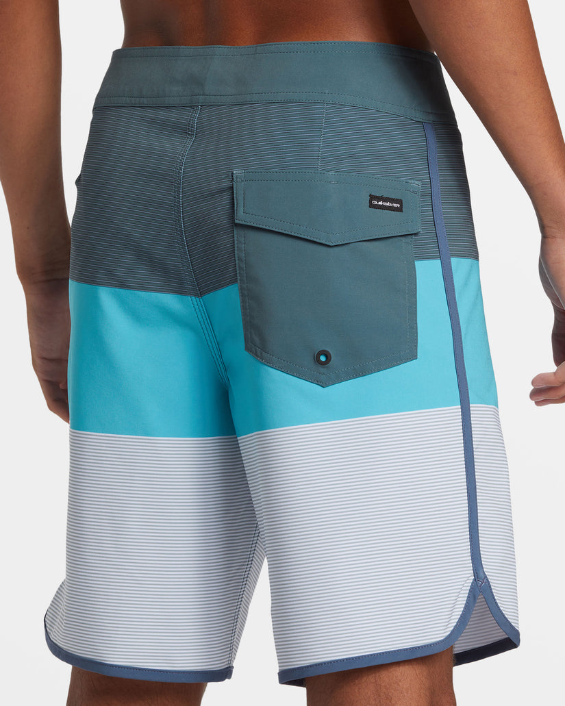 Quiksilver Surfsilk Tijuana 19" Boardshorts BJM8 36