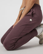 Vuori Womens Performance Jogger HEY-ElderberryHeather L