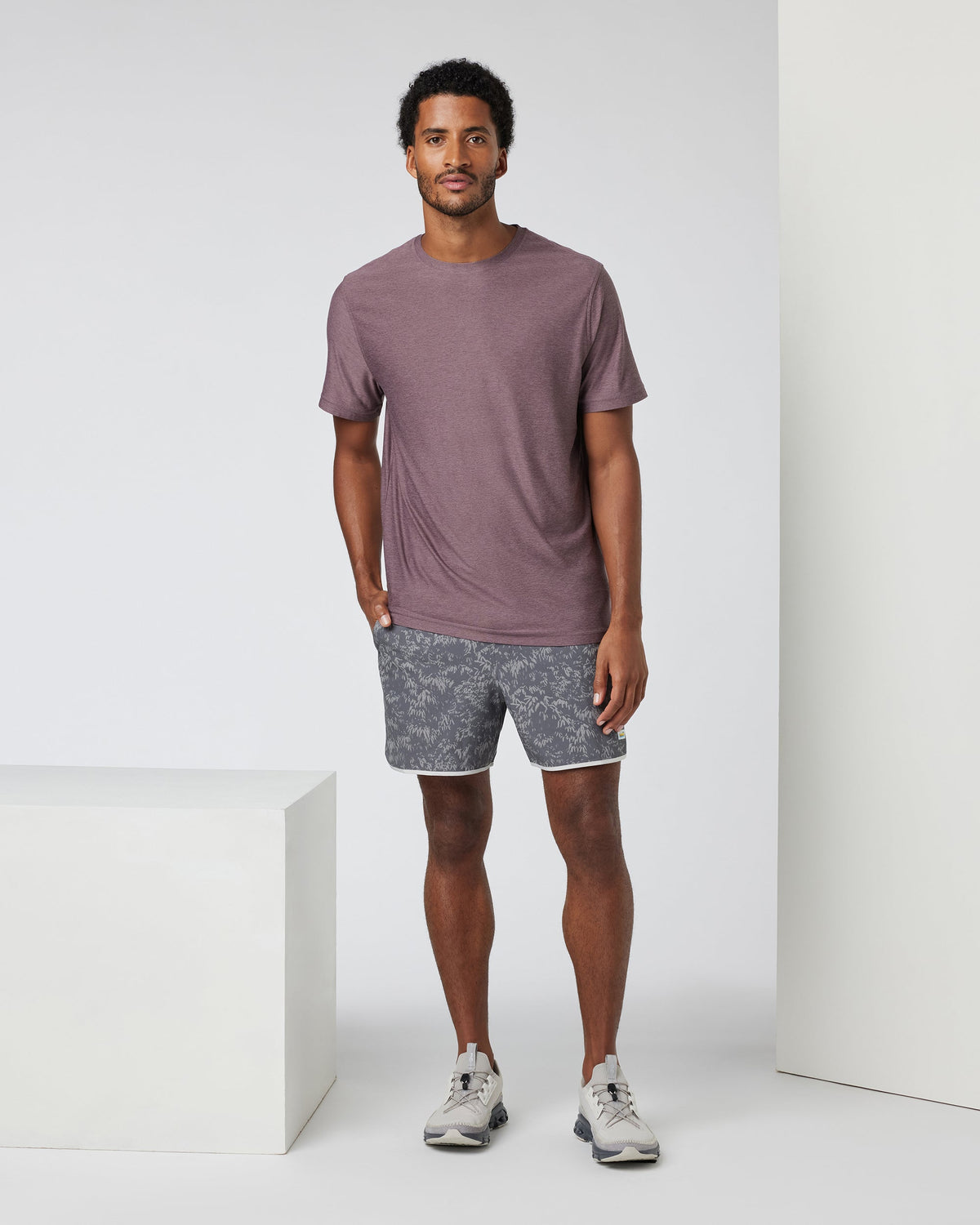 Vuori Strato SS Tech Tee HEY-ElderberryHeather S