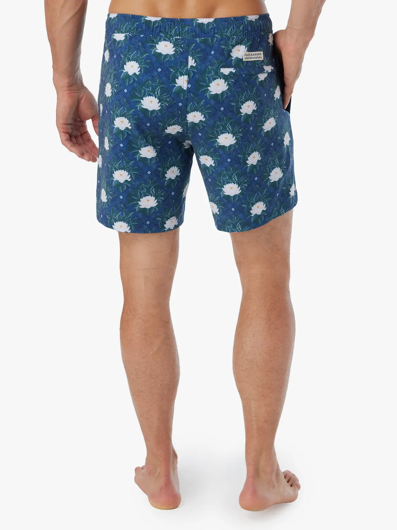 Fair Harbor The Bayberry Trunk LotusWhiteNavy M