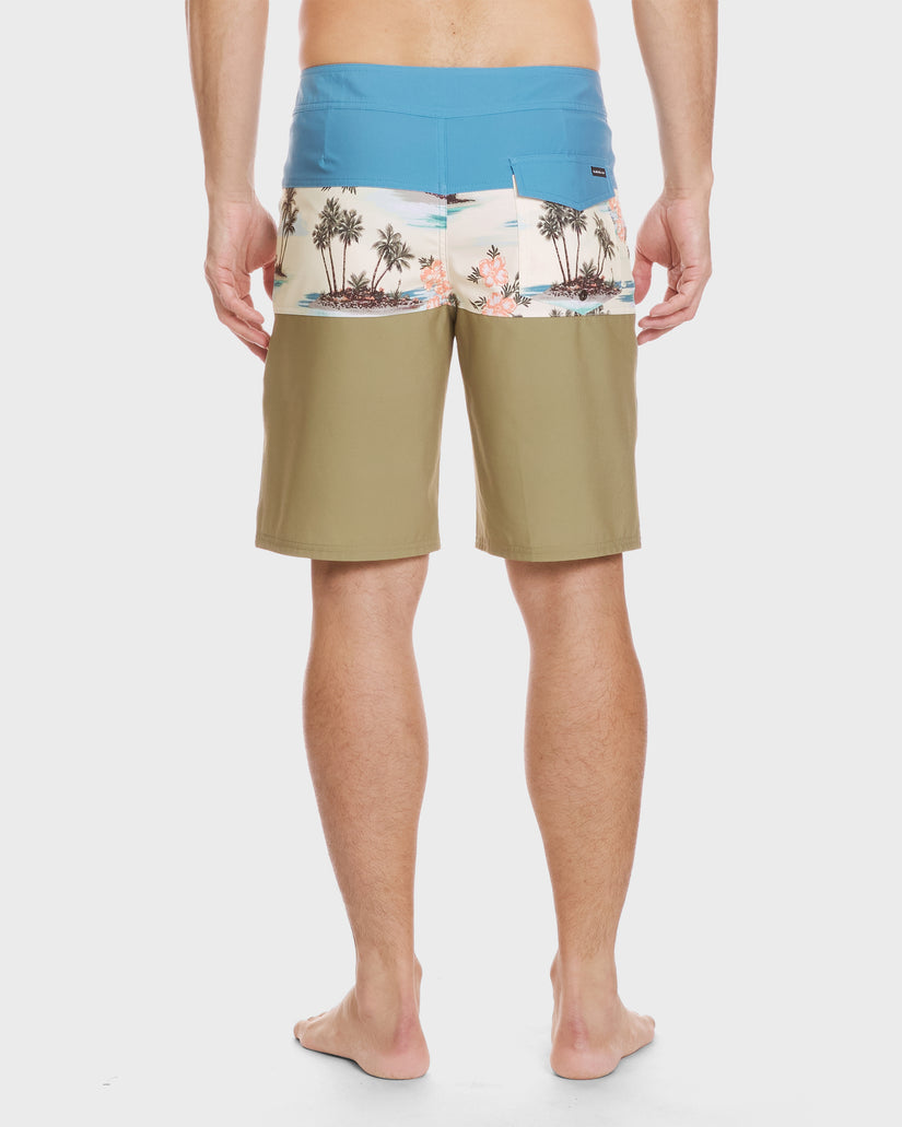 Quiksilver Surfsilk Panel 20in Boardshort NIA-Niagara 33