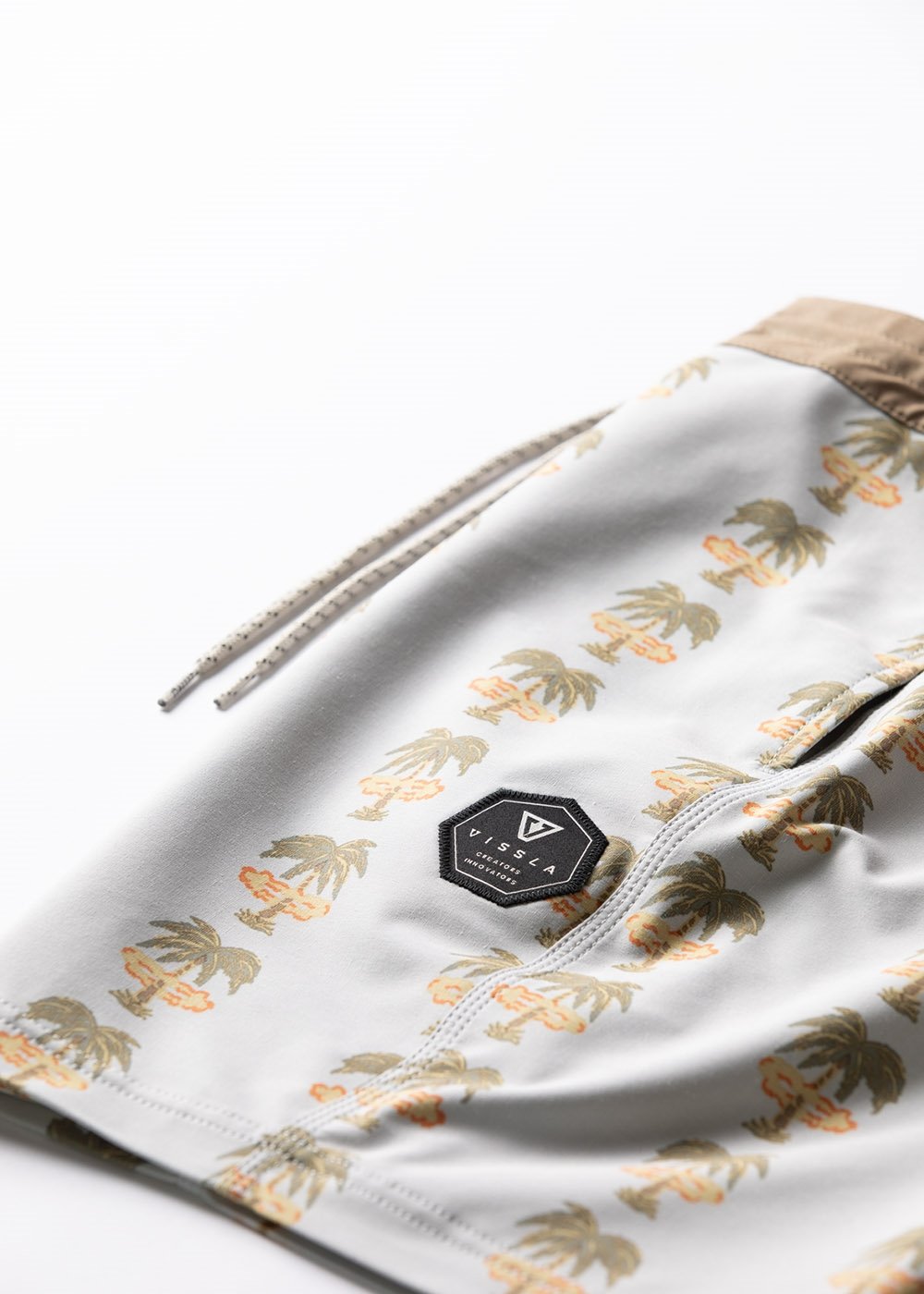 Vissla Atomic Palms 17.5" Boardshort BON-Bone 34