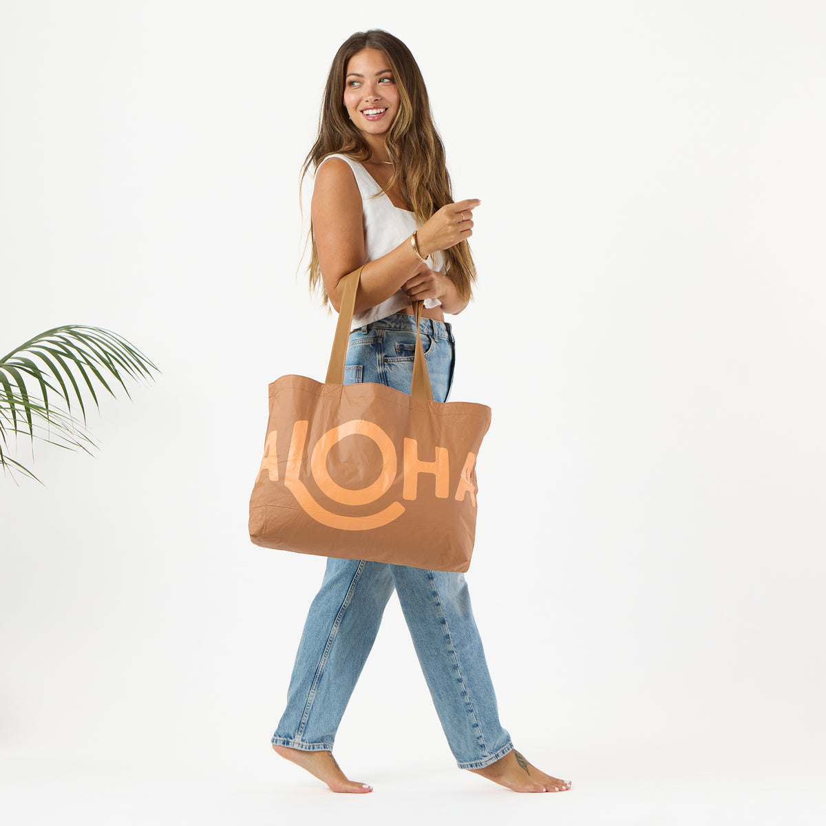 Aloha Holo Holo Tote Pua Waikiki - Toffee OS