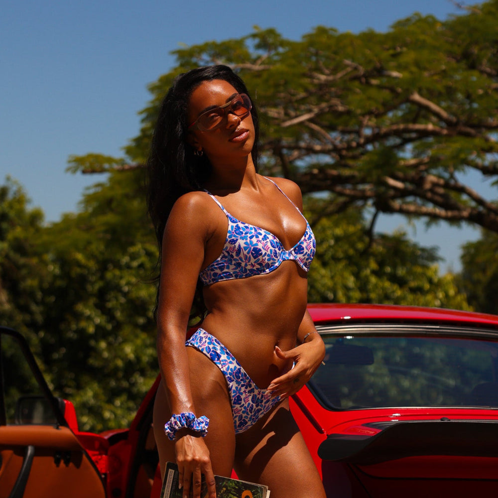 Kulani Kini Slim Underwire Bra Top OceanColada M