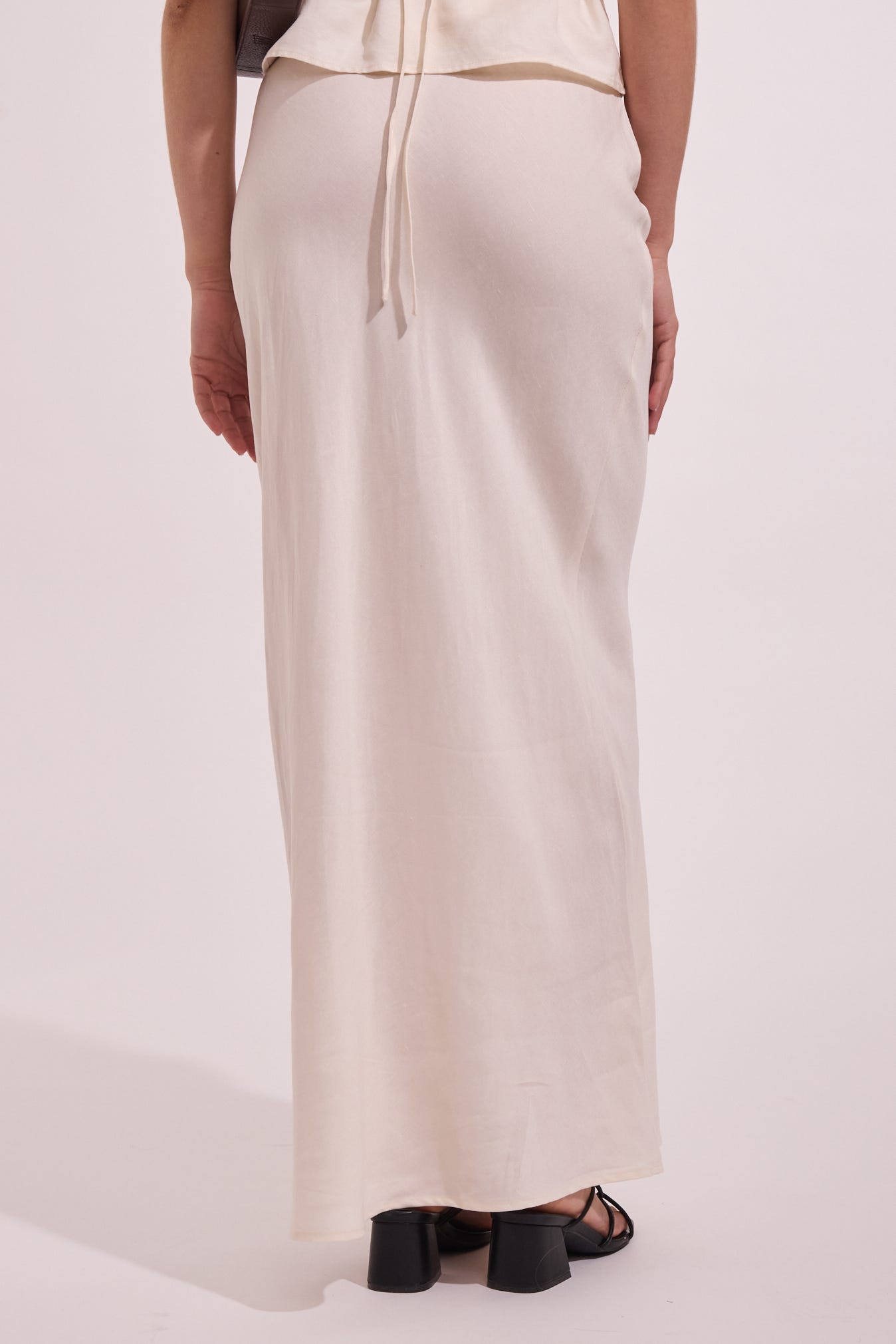 Rhythm Bias Cut Maxi Skirt CRE-CREAM L