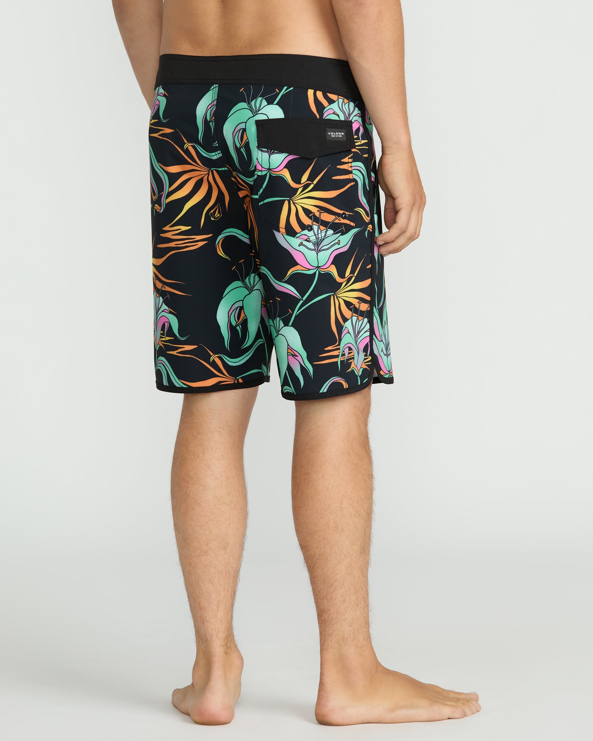 VOLCOM INFUSE SCALLOP MOD 19 BGR-BLACK GREEN 30