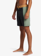 Quiksilver Made Better 18 in Boardshort 36 - PMR0