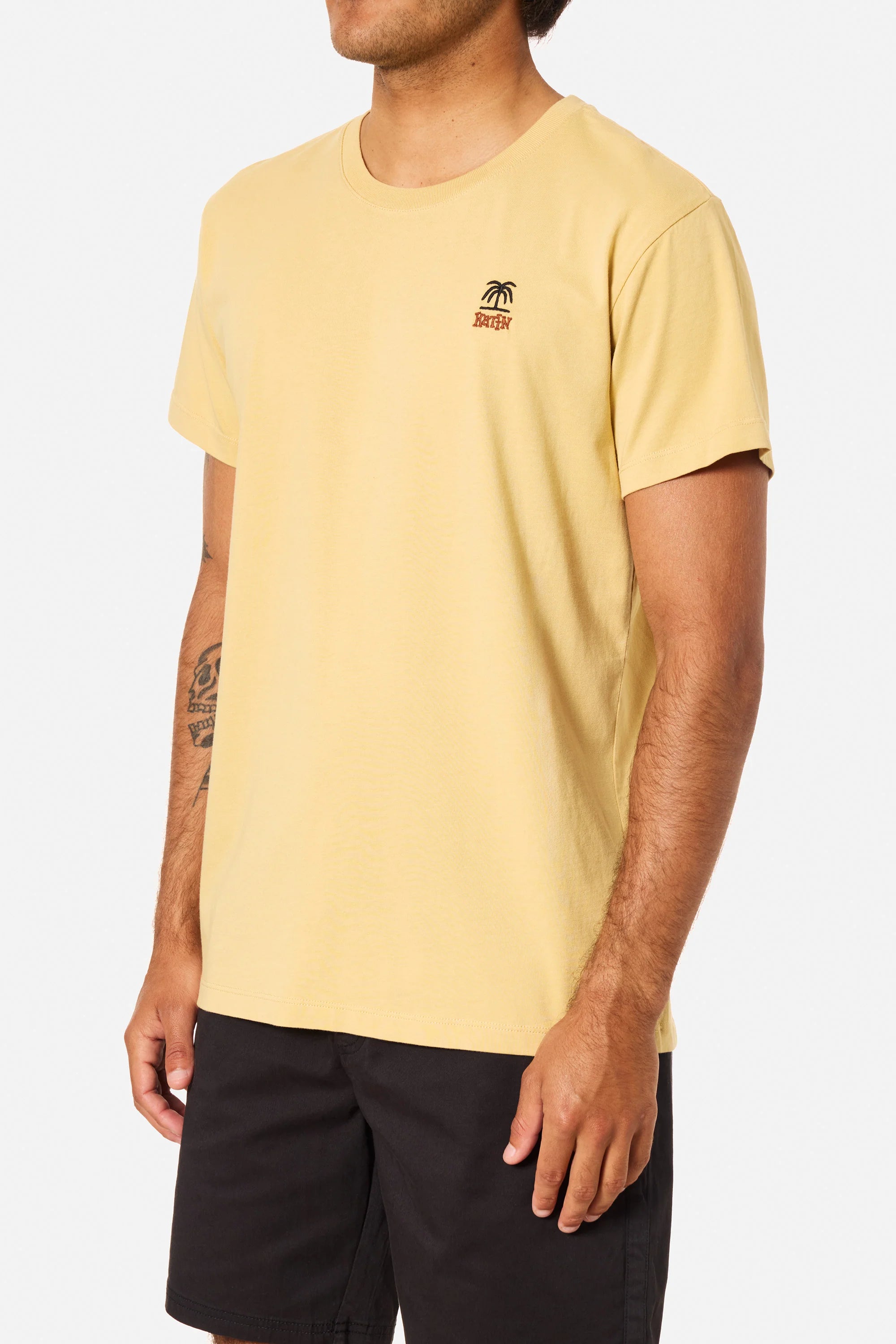 KATIN K-PALM EMB TEE BUSW-BUTTER SAND WASH M