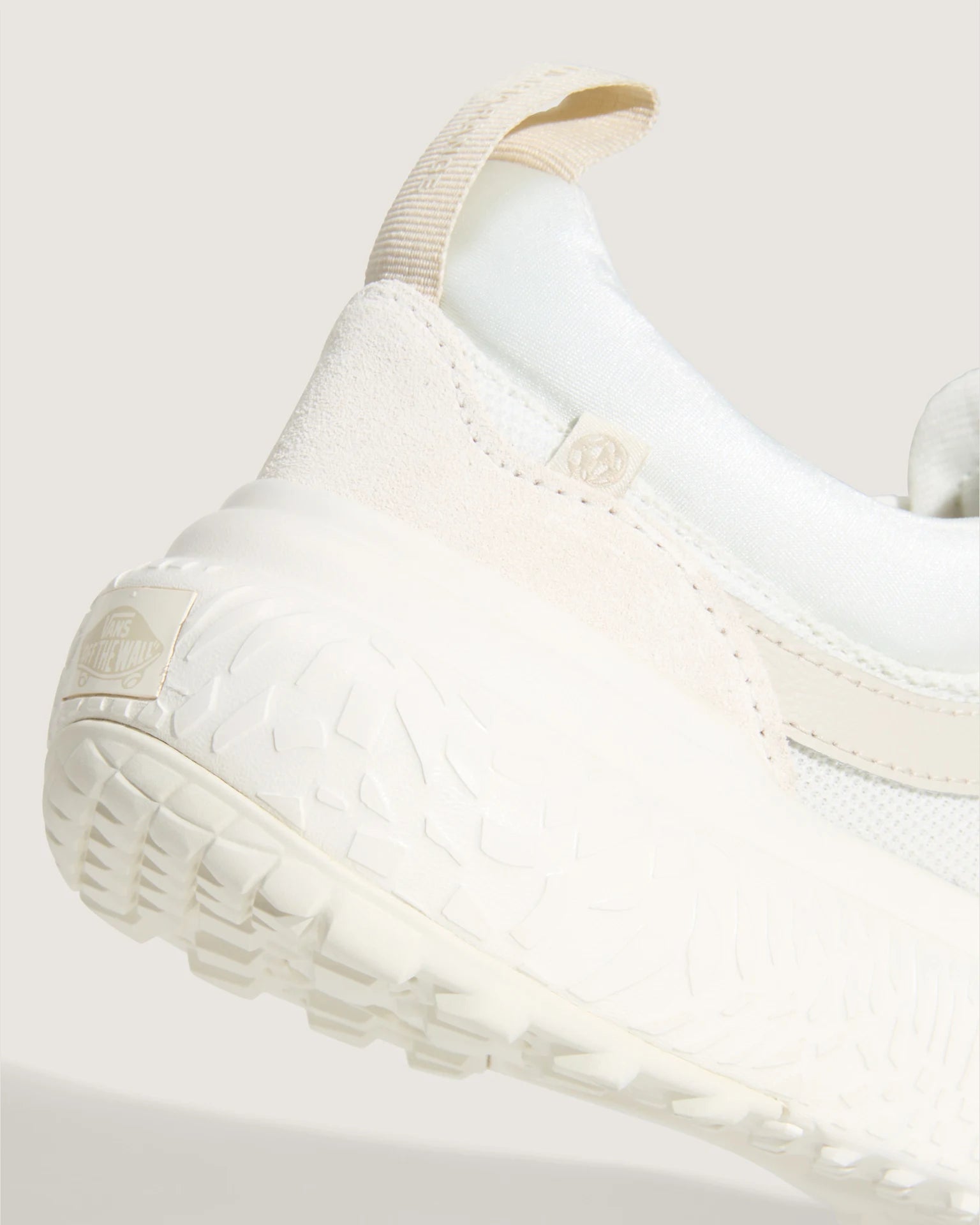 Vans MTE UltraRange Neo VR3 Marshmallow 7