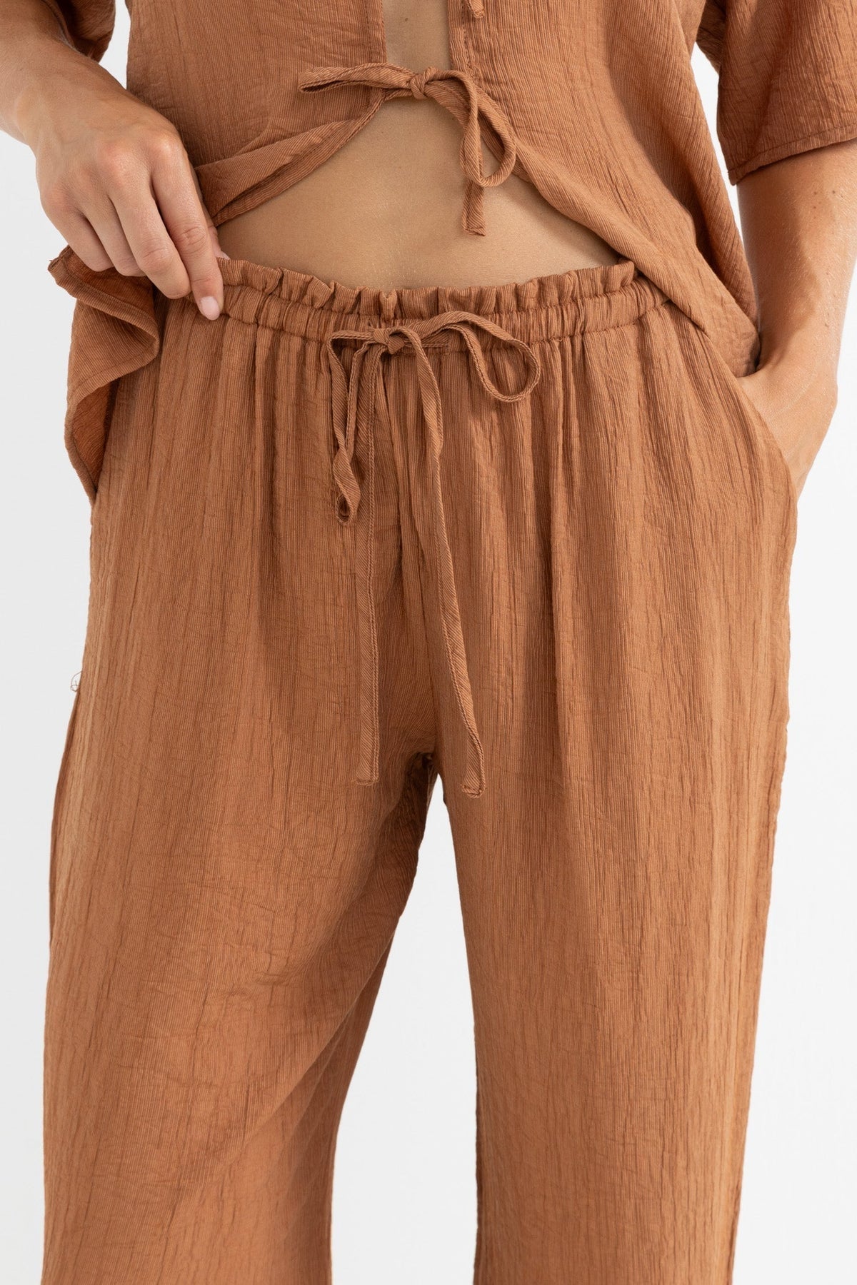 RHYTHM AIRLIE BEACH PANT ALM-ALMOND 3M