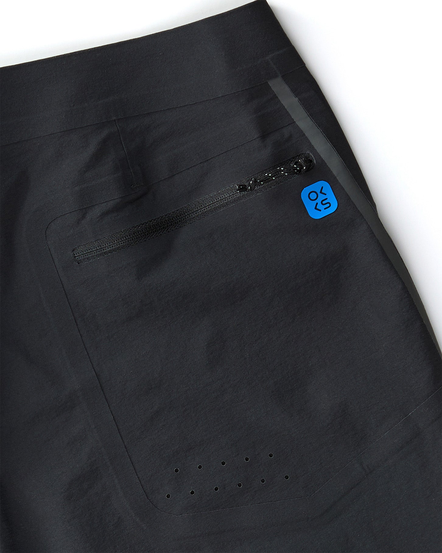 OuterKnown APEX Evolution Trunk by KS 19" PCH-Pitch Black 31