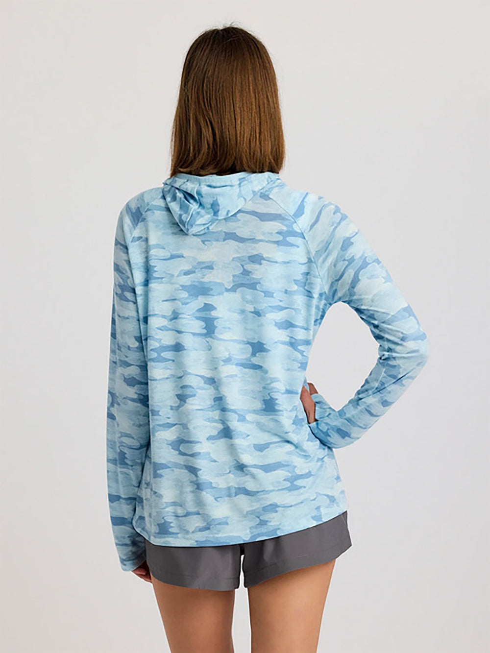 Free Fly Women's Bamboo Lightweight Hoodie II Seasmoke Camo - Surf Blue L