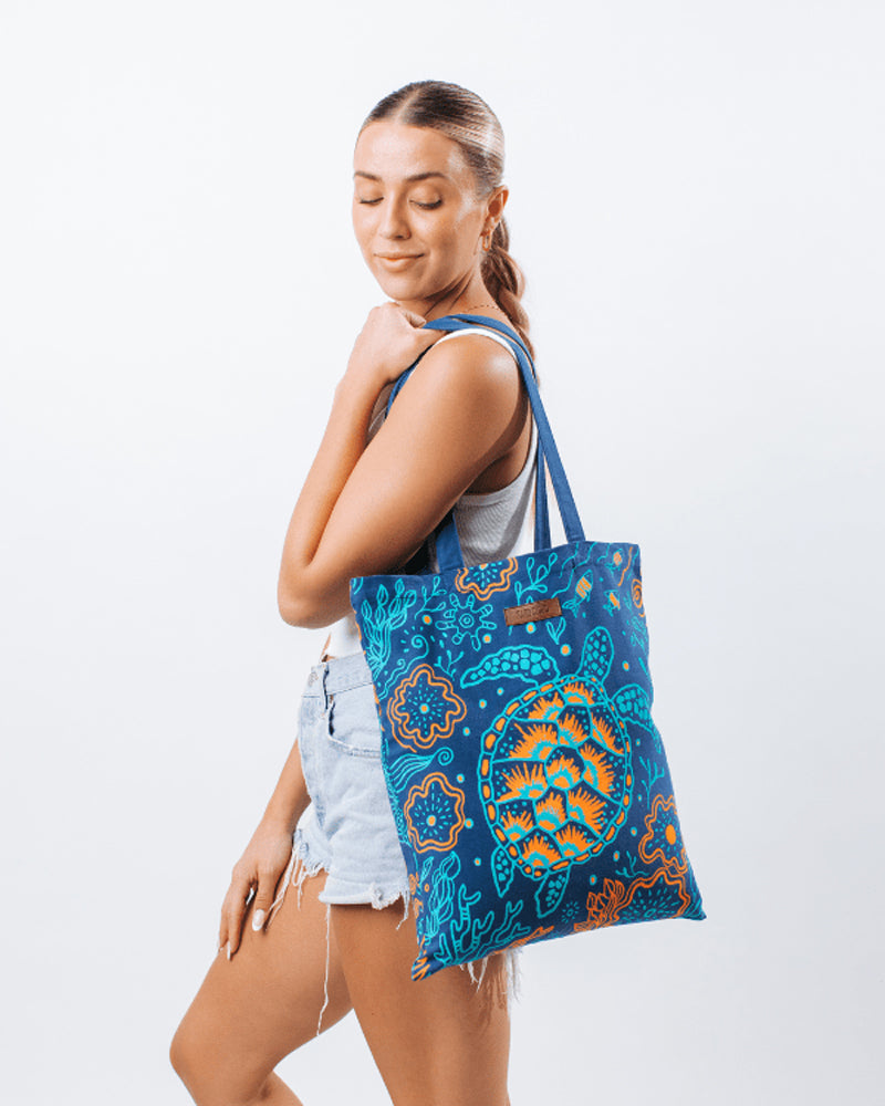 Sand Cloud Everyday Tote Reef Turtles OS