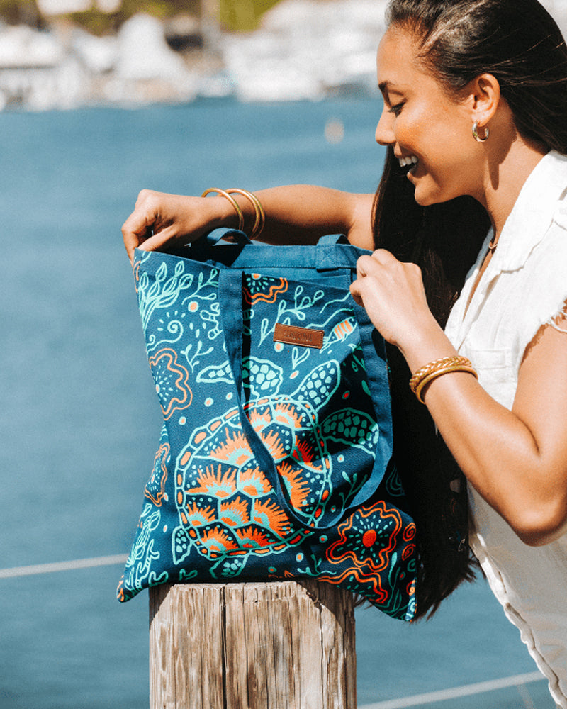Sand Cloud Everyday Tote Reef Turtles OS