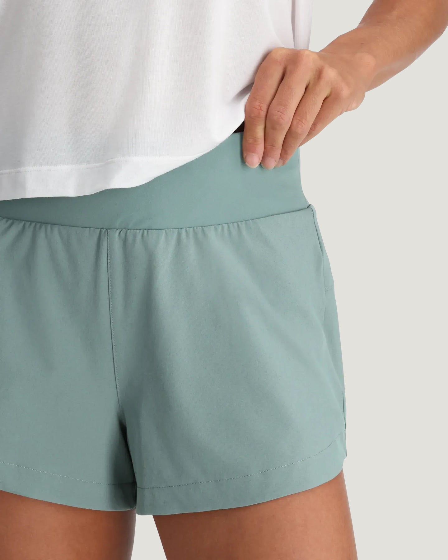 Free Fly Women's Bamboo-Lined Active Breeze Short 420-Ocean Mist M