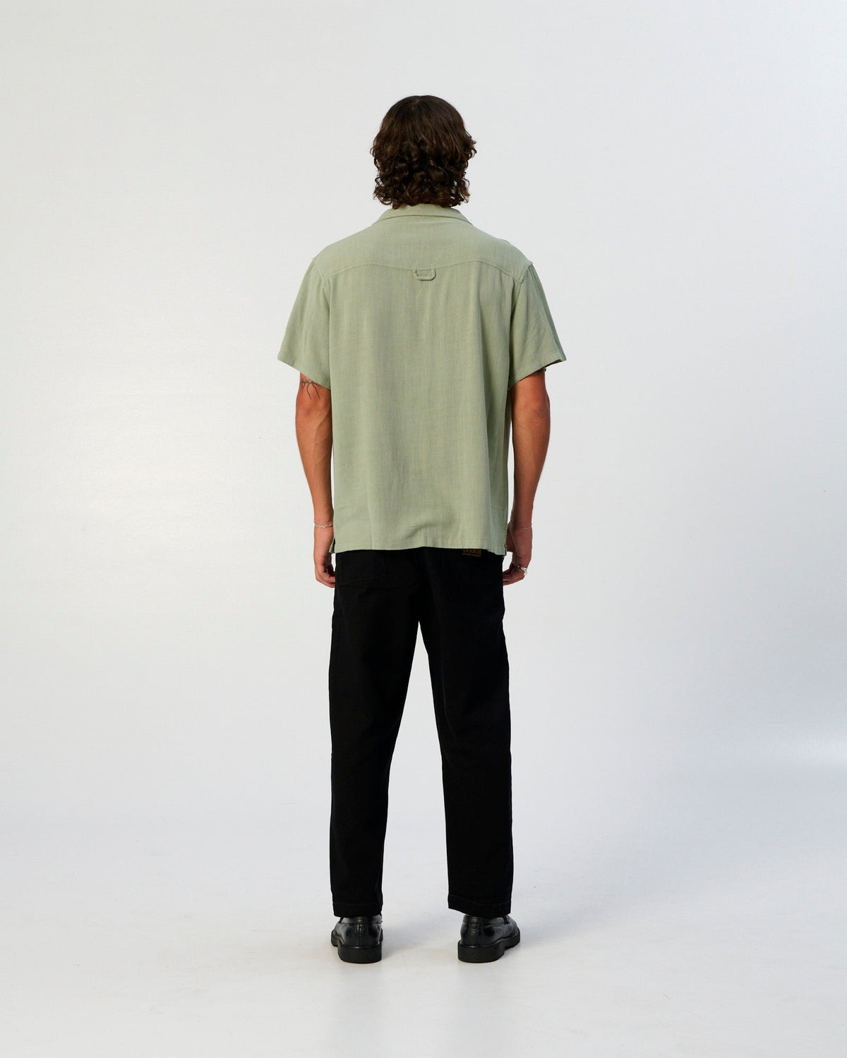 The Critical Slide Society Ernie Resort Shirt Seagrass S