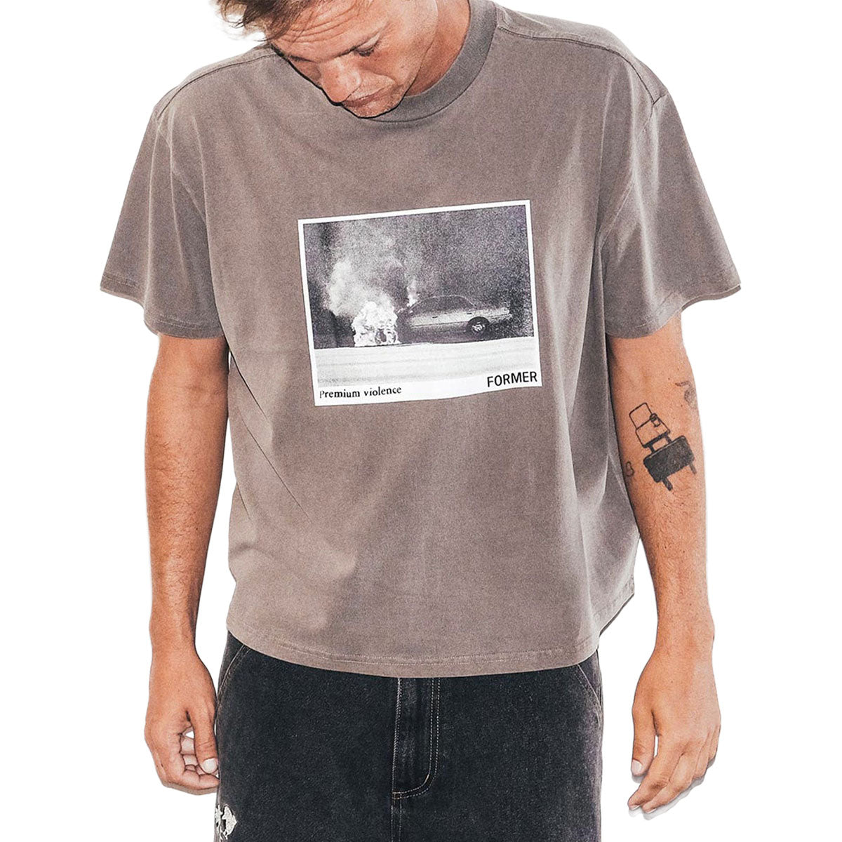 Former IGNITE BOXY T-SHIRT Shirt Washed Brown XL