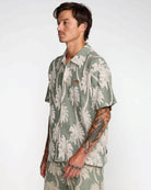 RVCA PALM FALL SS WOVEN GNB0-JADE L
