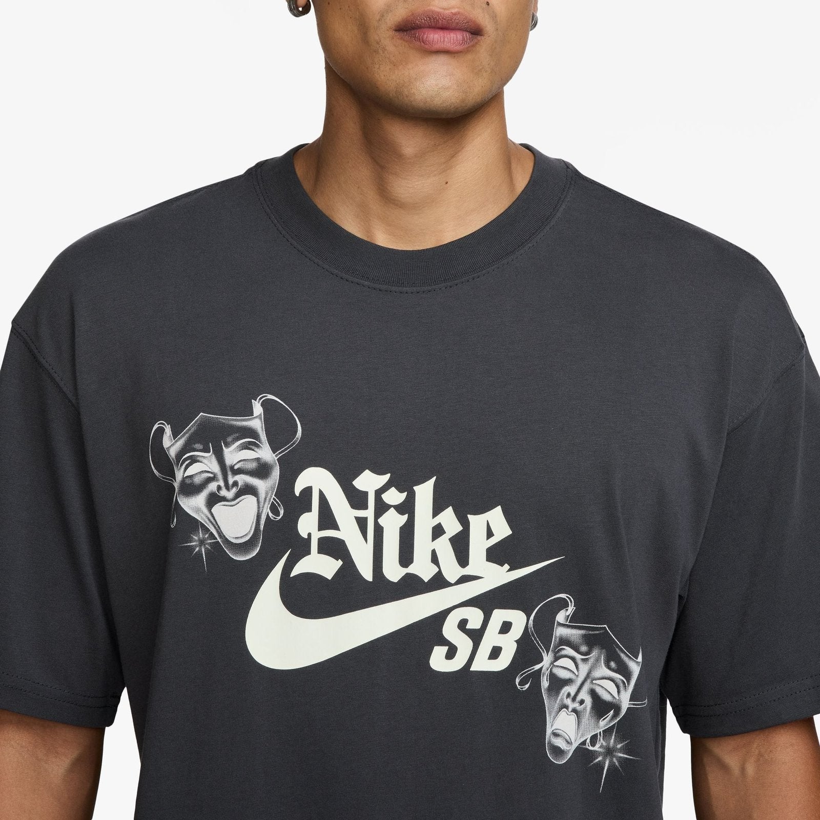 Nike SB Hayley SS Tee 060 L