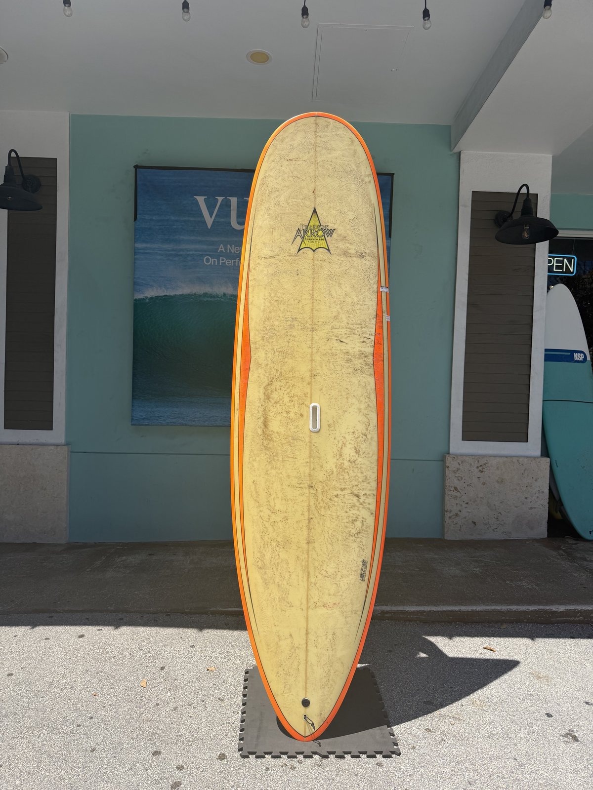 9ft0in Pearson Arrow Consignment