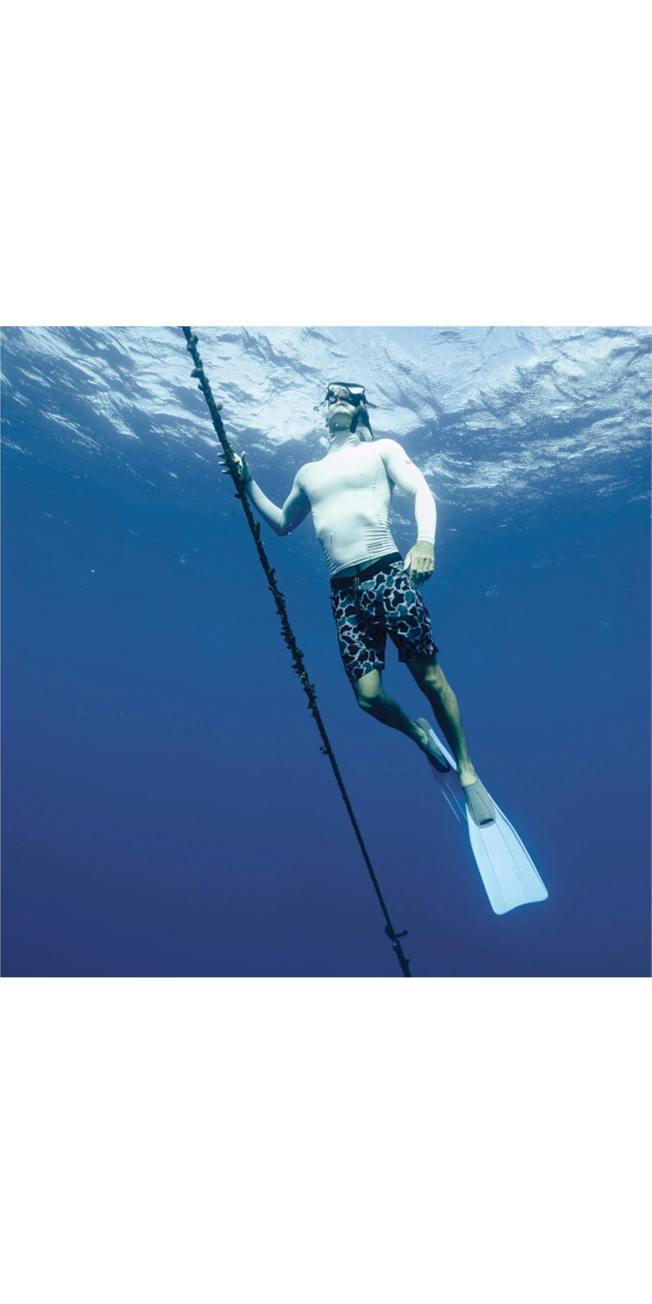 Florence Marine X Long Sleeve Utility Pocket Hooded Rashguard Silver L