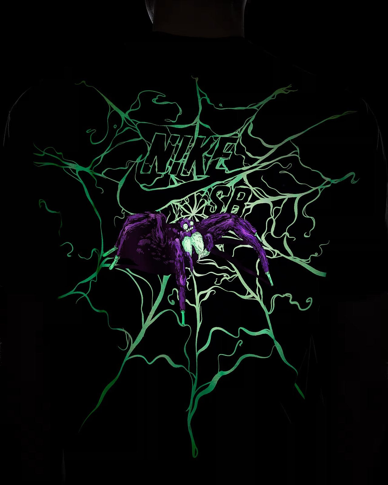 Nike SB Spider Tee 010 XL