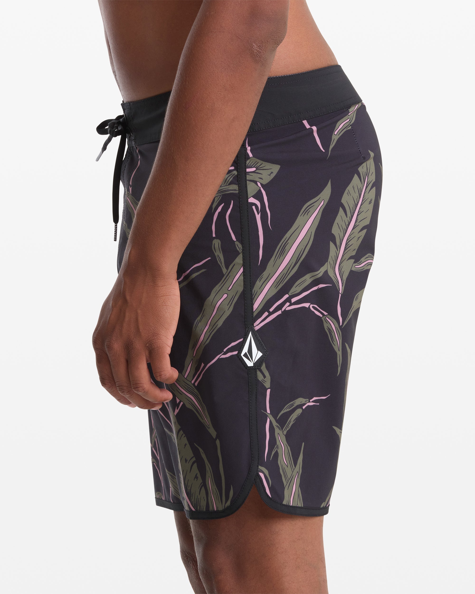 VOLCOM ENCOUNTER SCALLOP MOD 19 BLK-BLACK 32