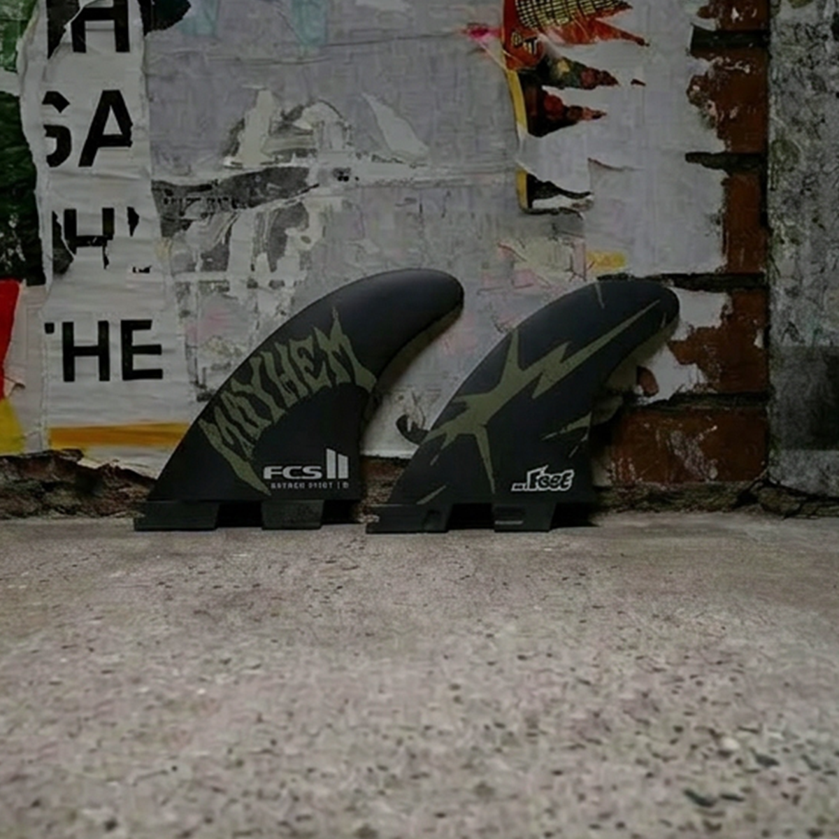 FCS 2 Mayhem Pivot PC Carbon Tri-Fin Set Moss S