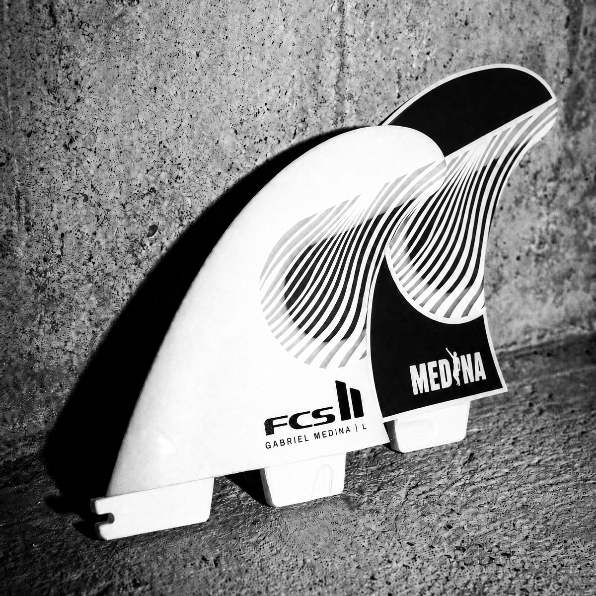 FCS 2 Gabriel Medina PC Tri-Fin Set Black-White L