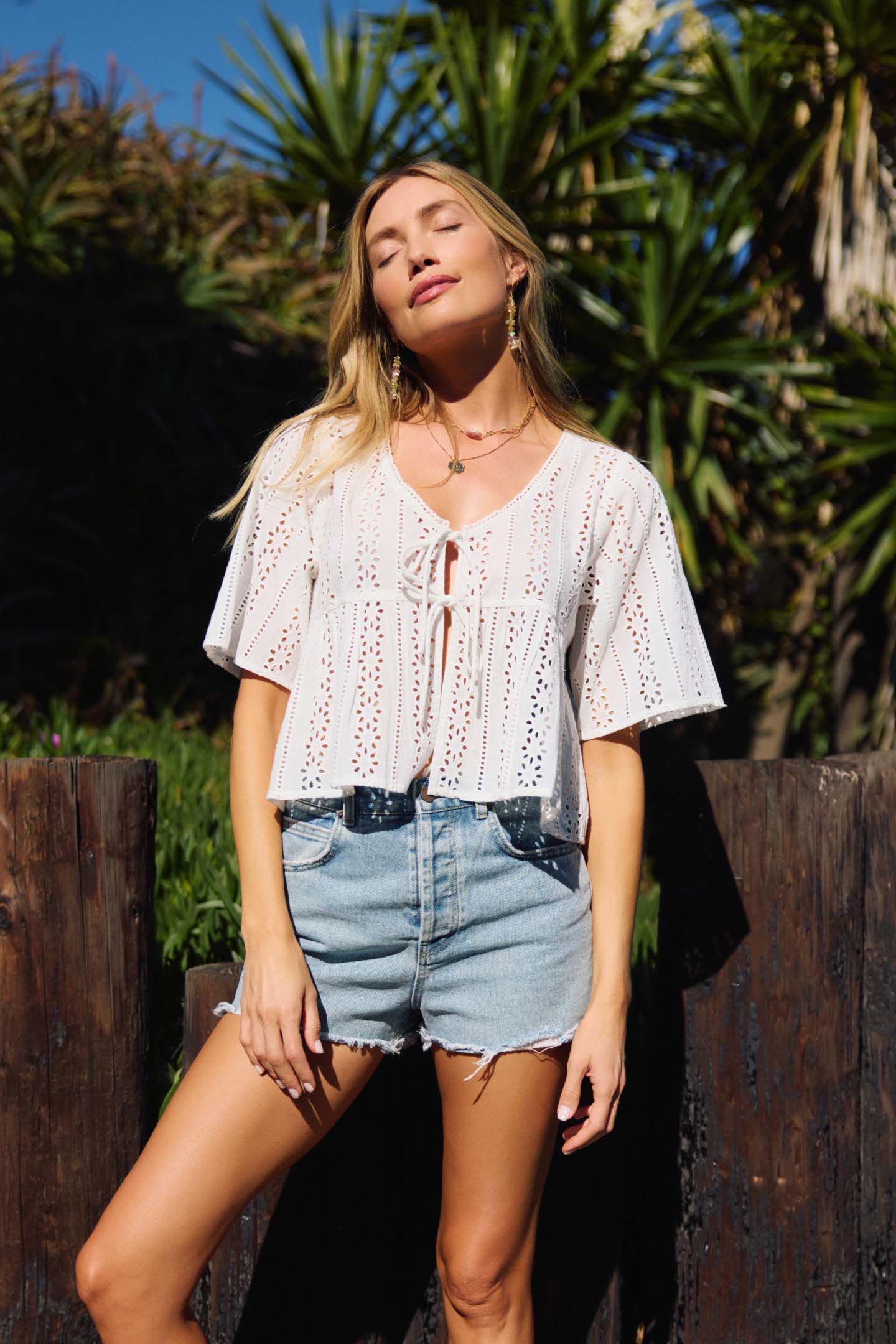 O'NEILL LONI EYELET TOP WHT L
