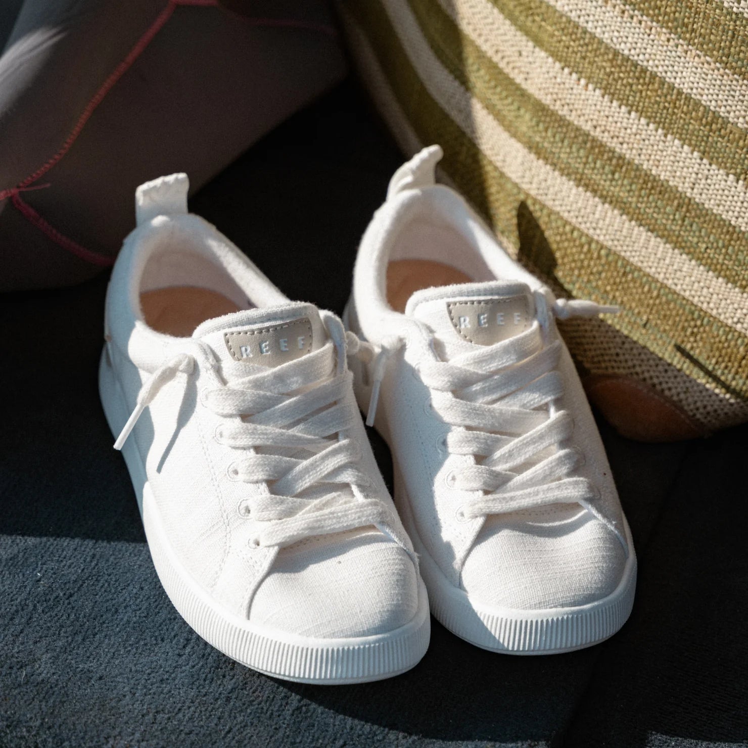Reef Neptune Alana Womens Shoe White Textile 7.5