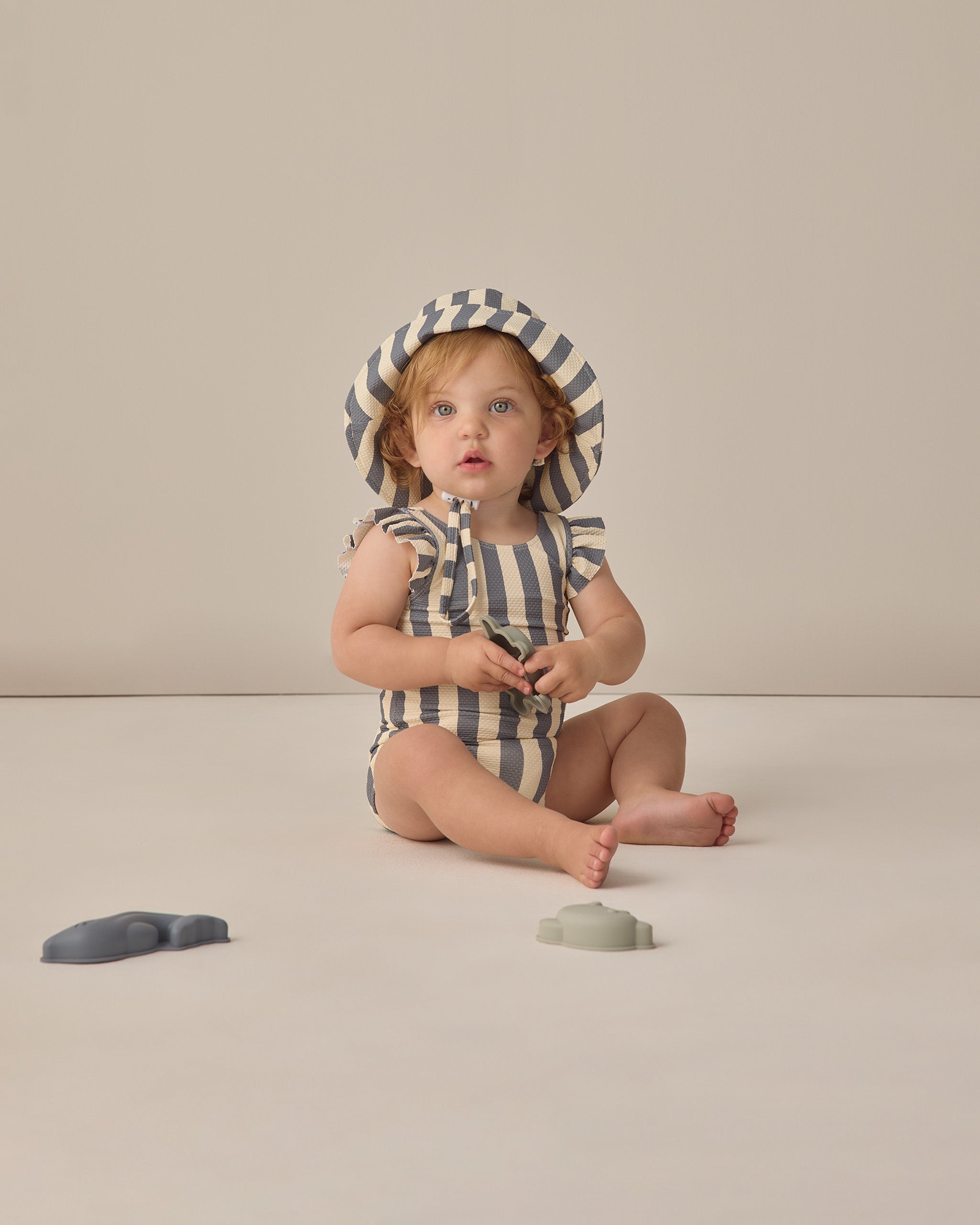 Rylee + Cru Bucket Hat Ocean 0-6M