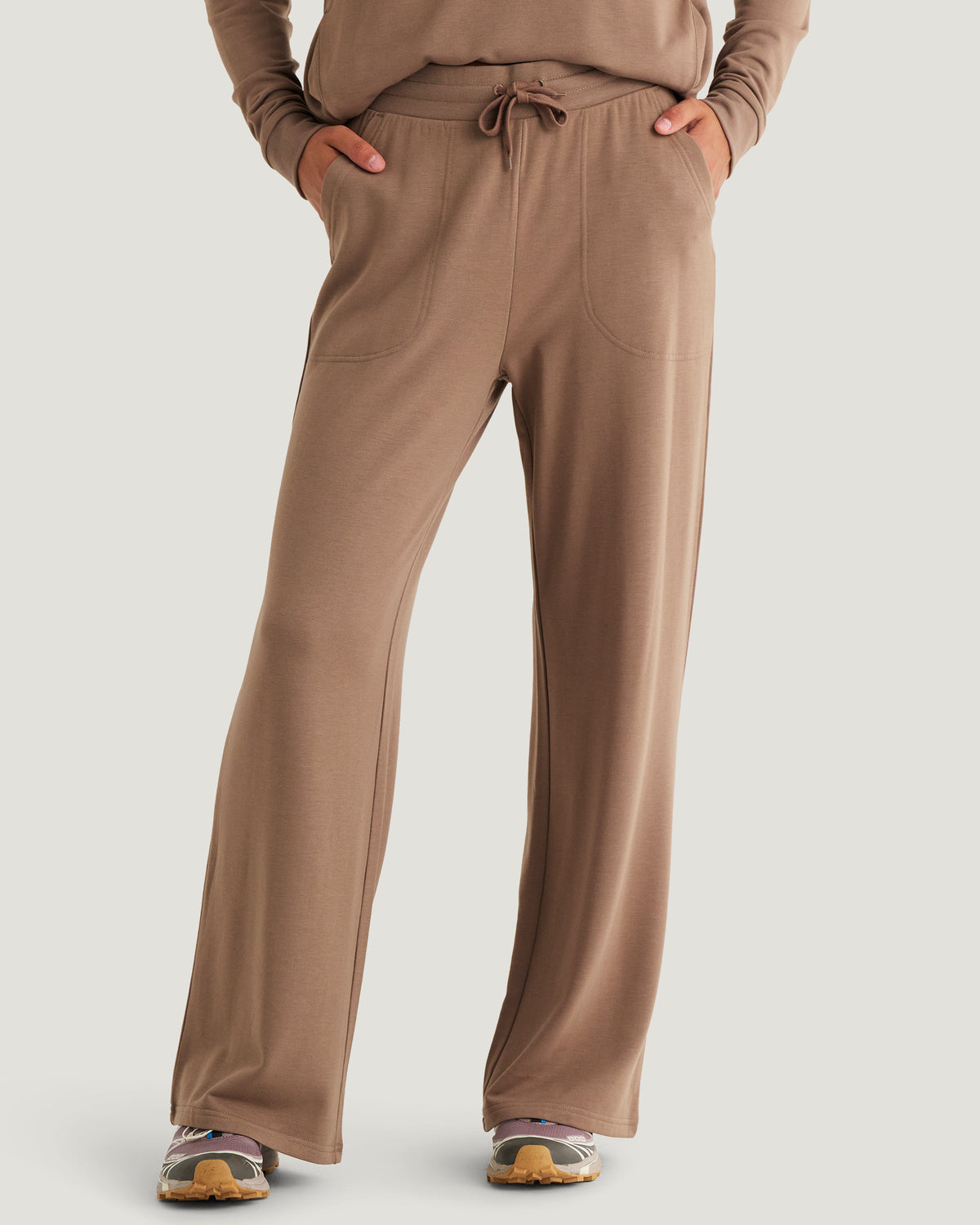 Free Fly Women's Bamboo Lightweight Fleece Wide Leg Pant Fossil M