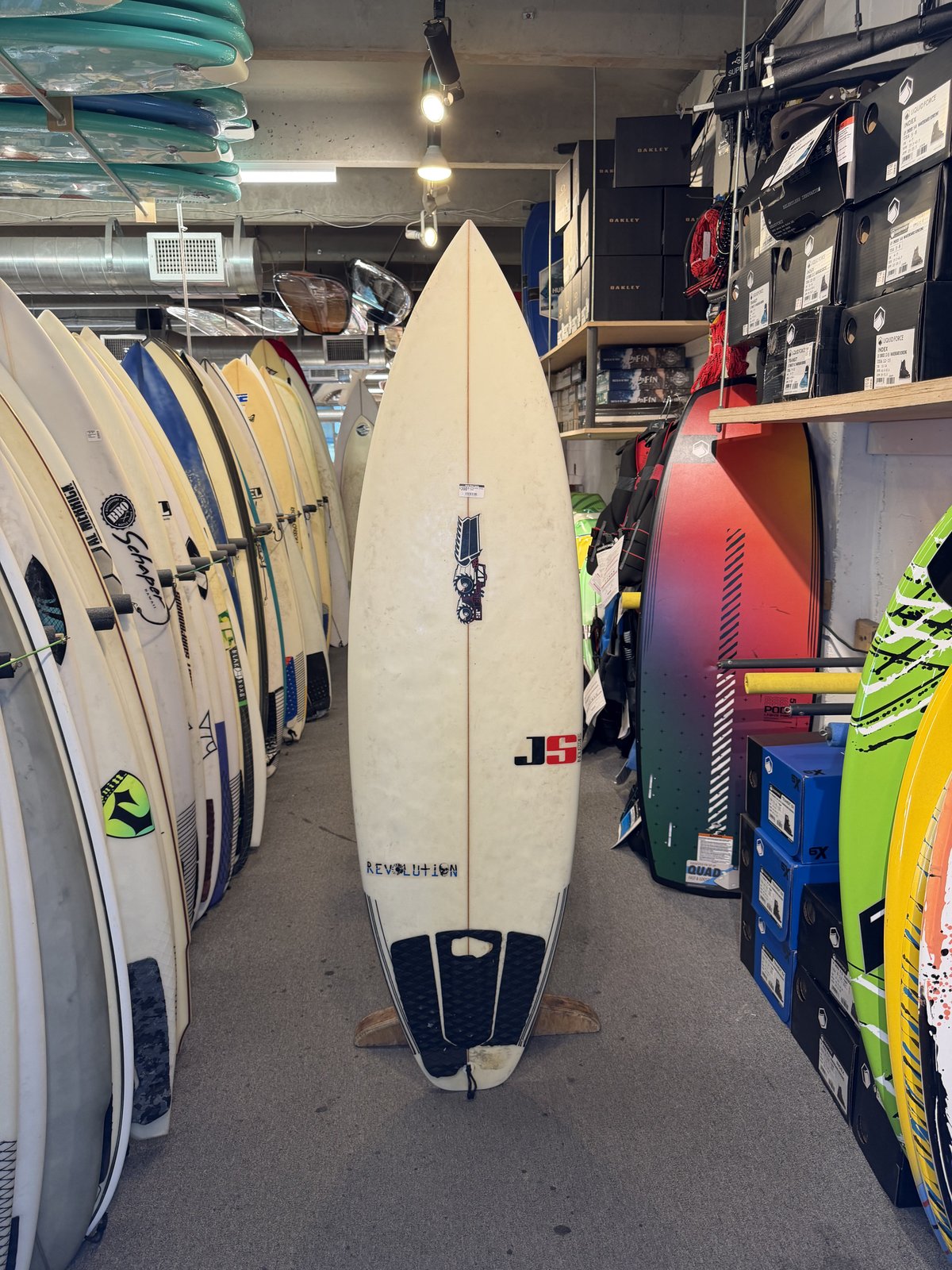 JS Revolution 5ft10in, USED