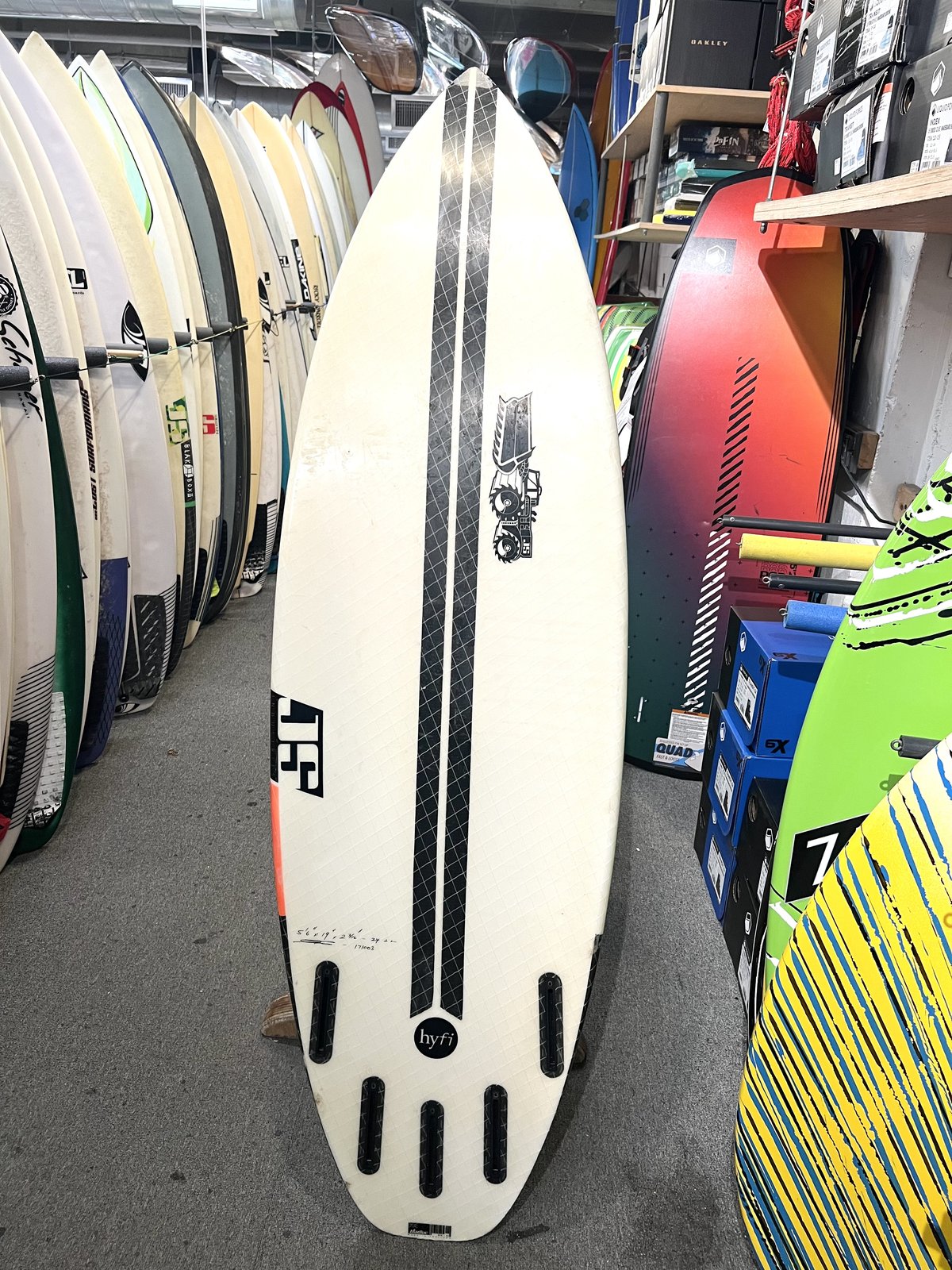 5ft6in JS Black Box 2 Used