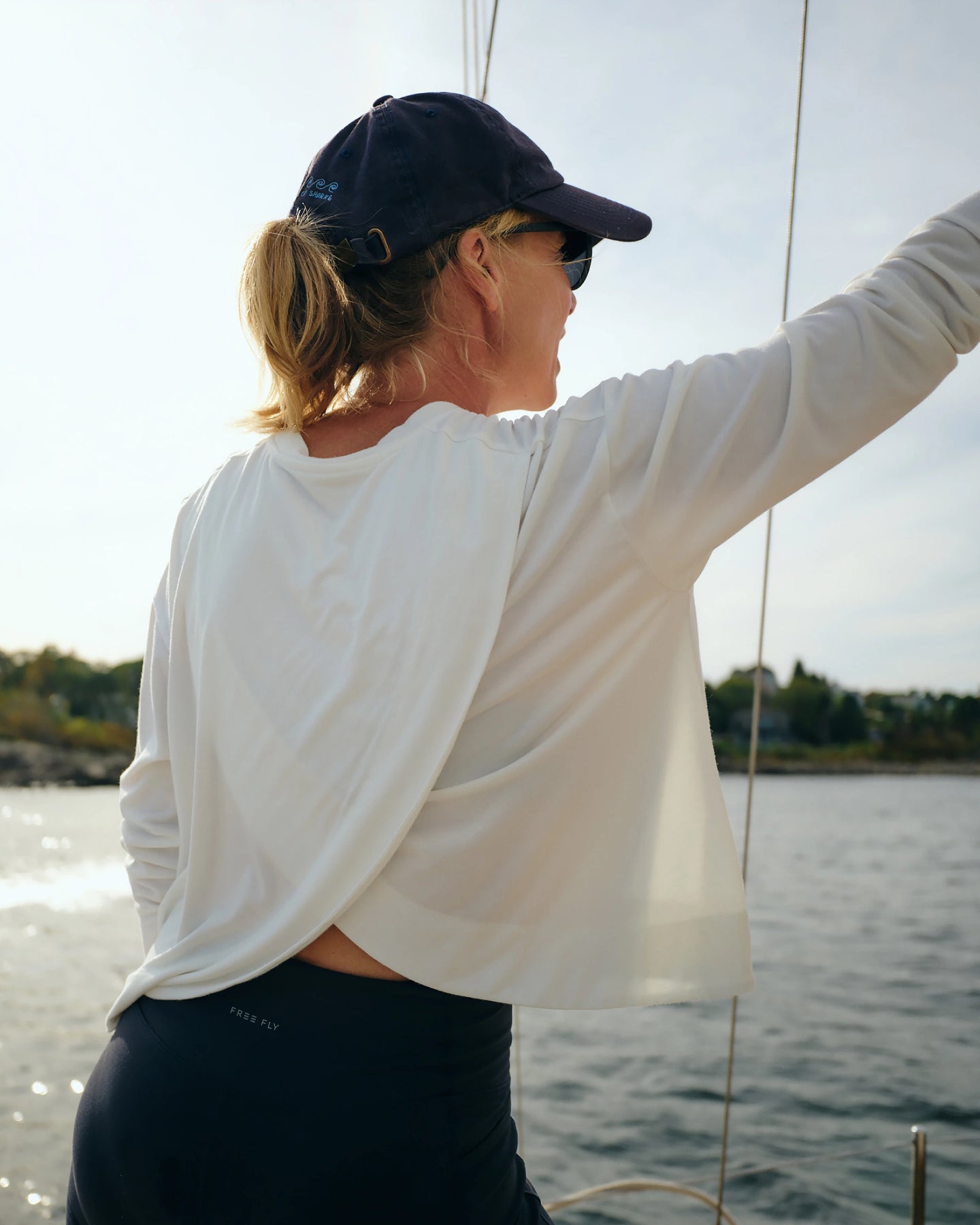 Free Fly Bamboo Shade Crossover Long Sleeve Pacific Blue M