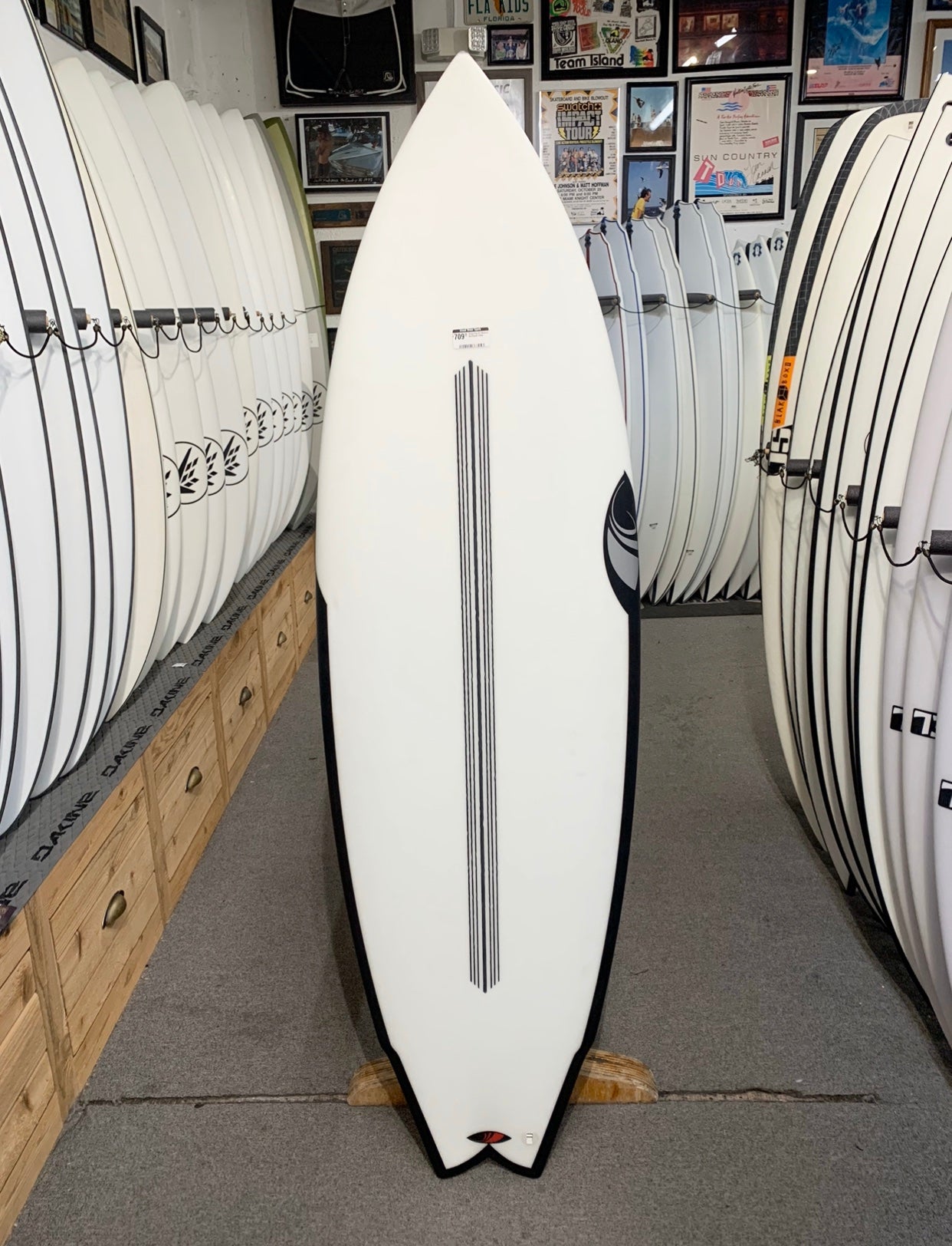 Sharp Eye Surfboards E2 Modern 2 Surfboard  5ft10in