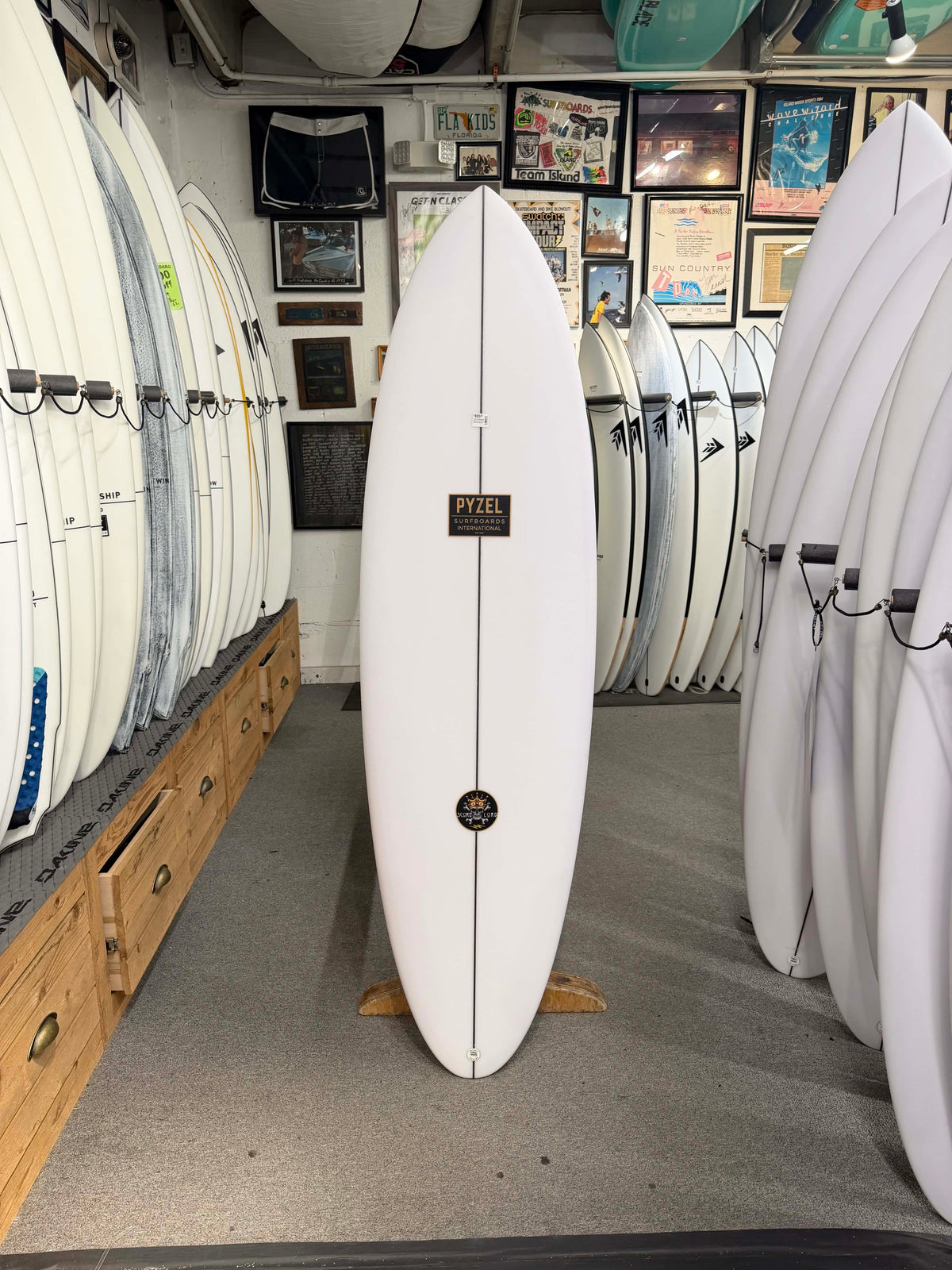 Pyzel Surfboards Score Lord 5 Fin Futures 5ft10in