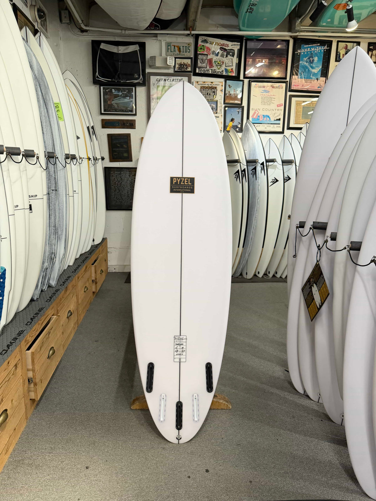 Pyzel Surfboards Score Lord 5 Fin Futures 6ft2in
