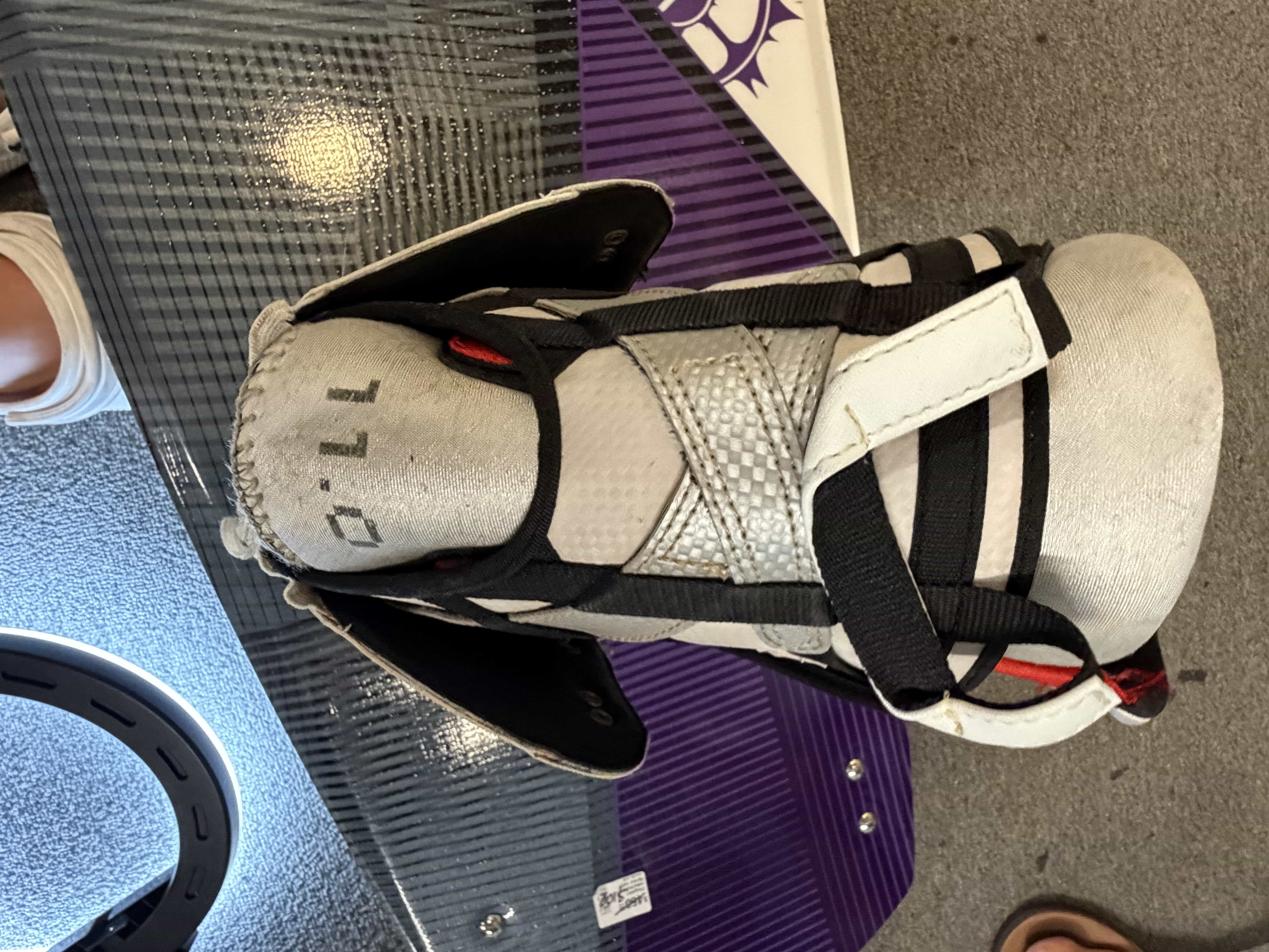 Slingshot wakeboard 133 Reflex (with boots and bindings), USED