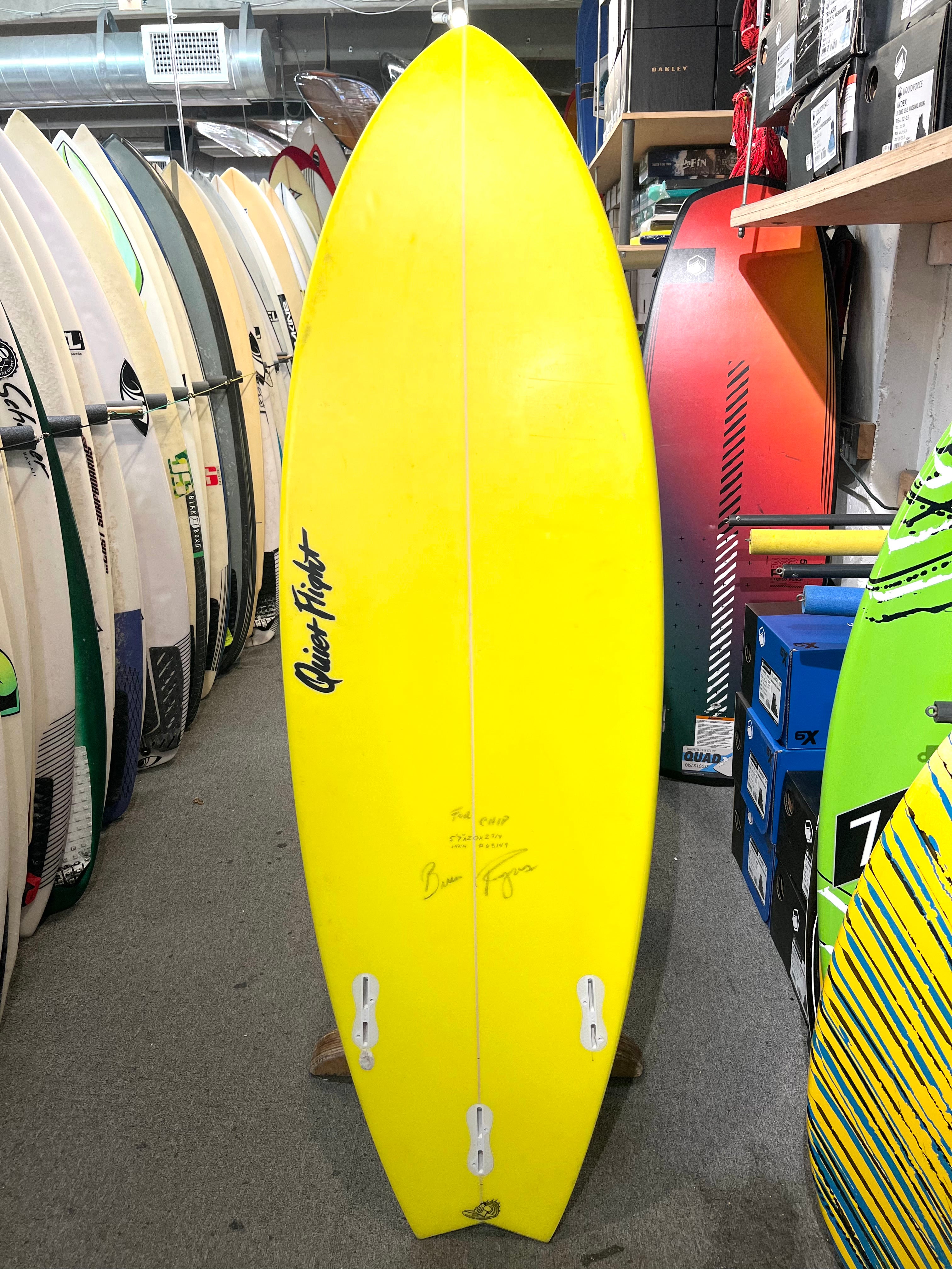 5ft7in Quiet Flight Black Marlin (Yellow) Consignment