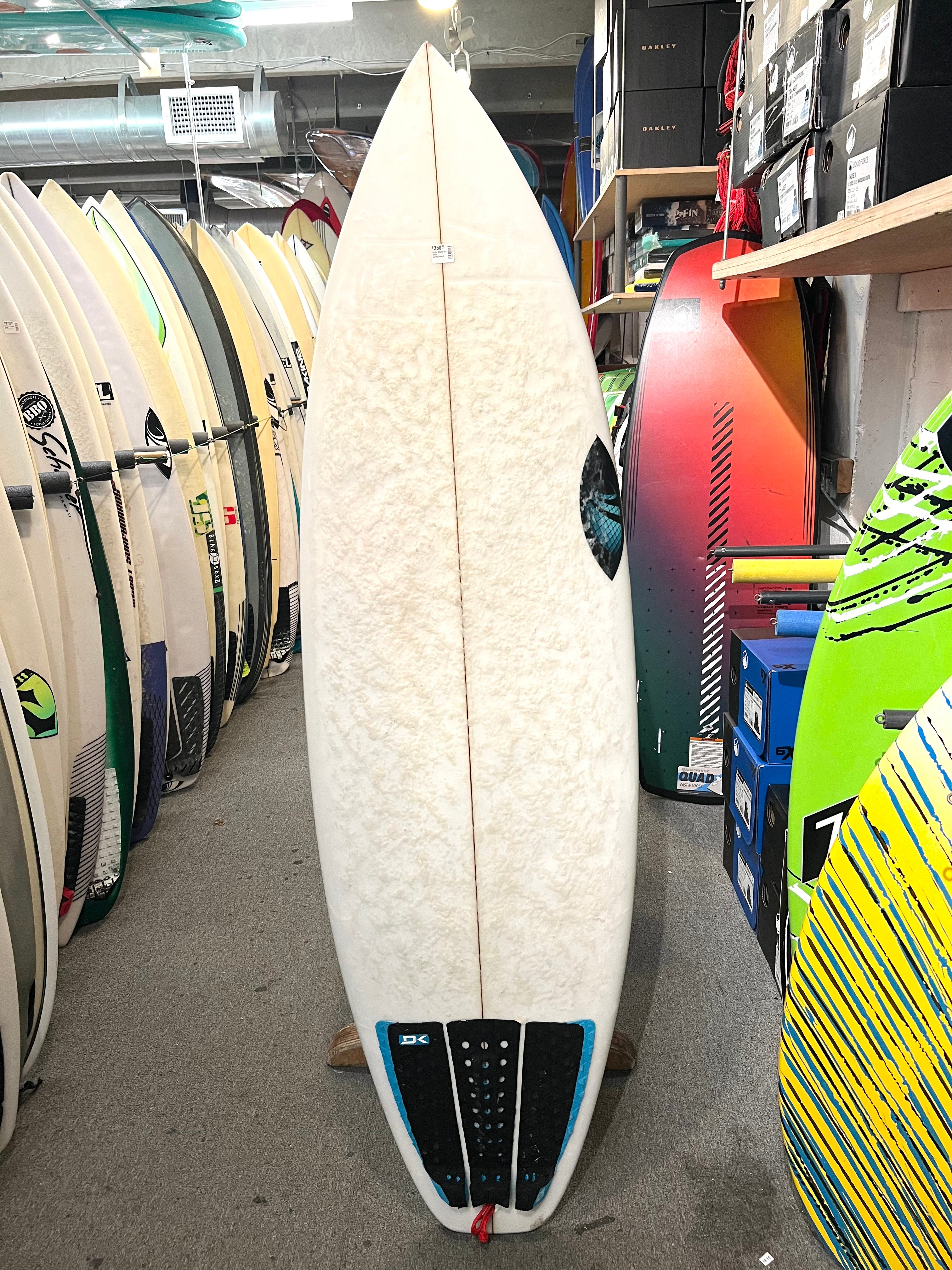 5ft8in Sharp Eye Disco Consignment
