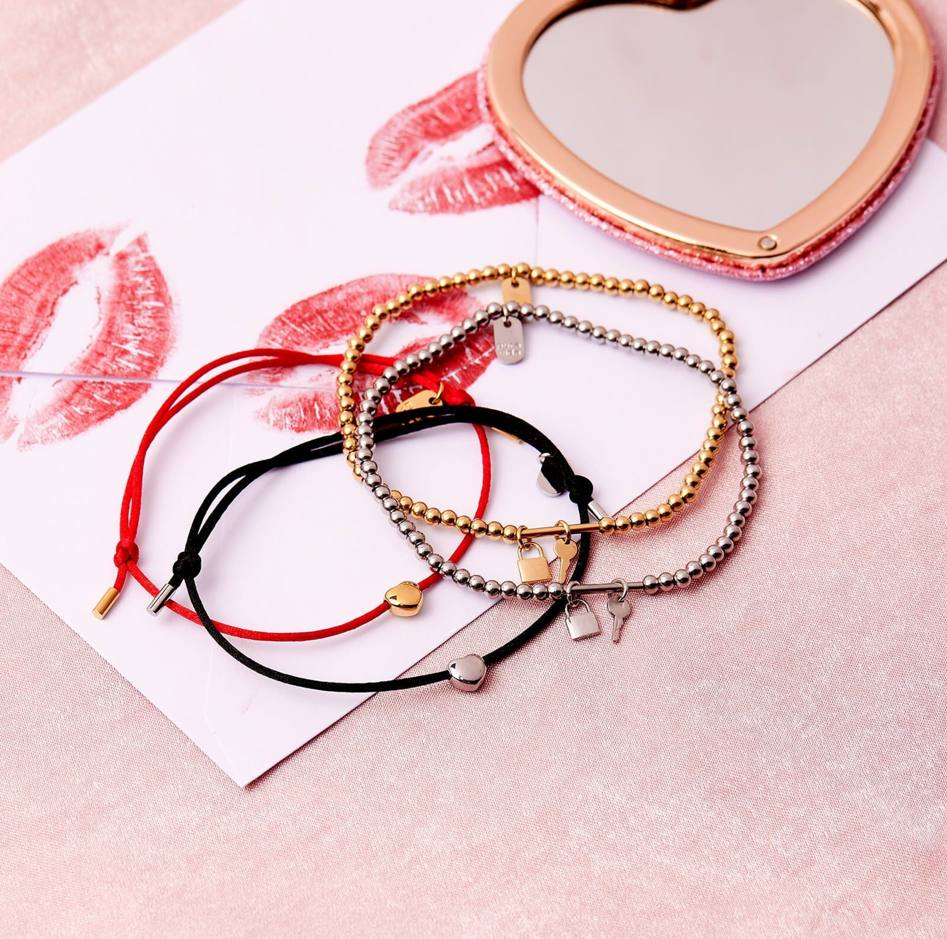 Pura Vida Lydia Charm with Heart Bracelet  Red